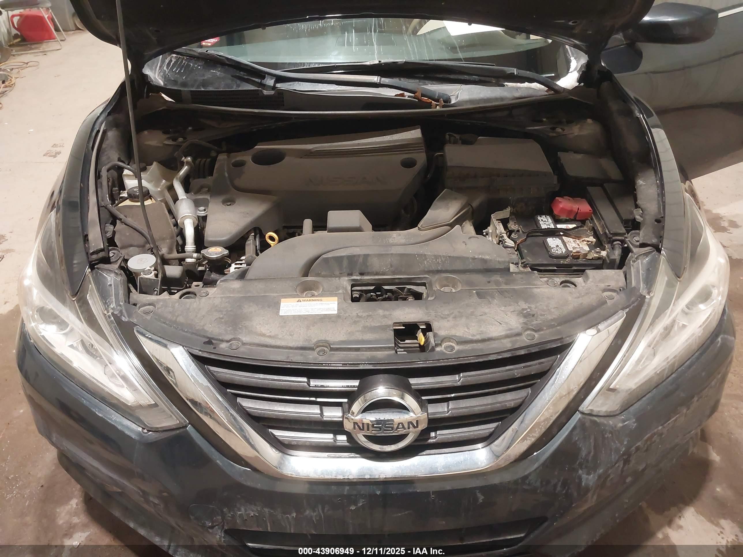 NISSAN ALTIMA image 10