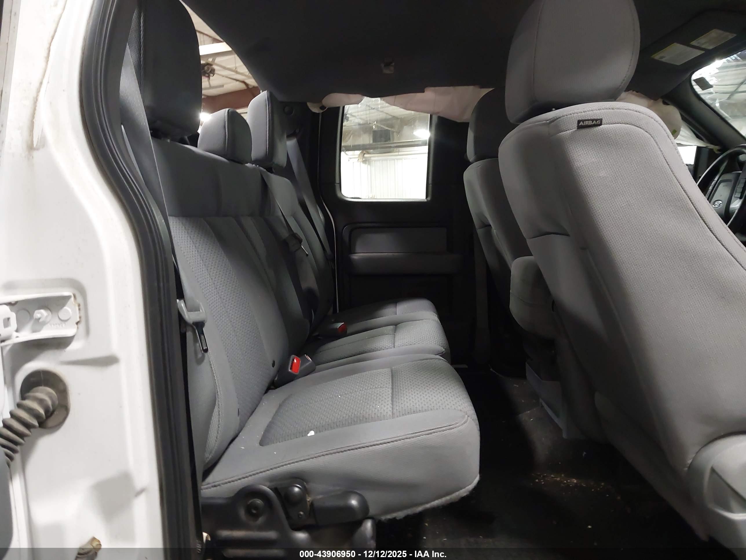 FORD F-150 image 8