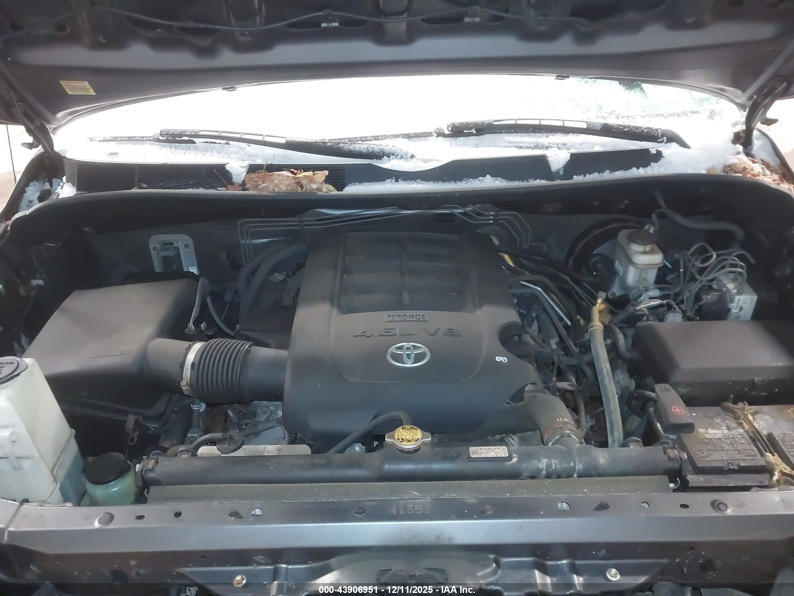 TOYOTA TUNDRA image 10