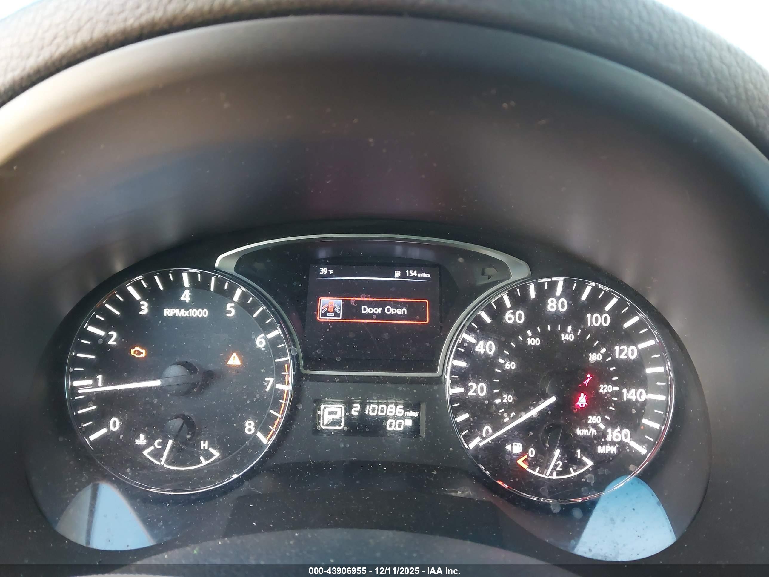 NISSAN ALTIMA image 7