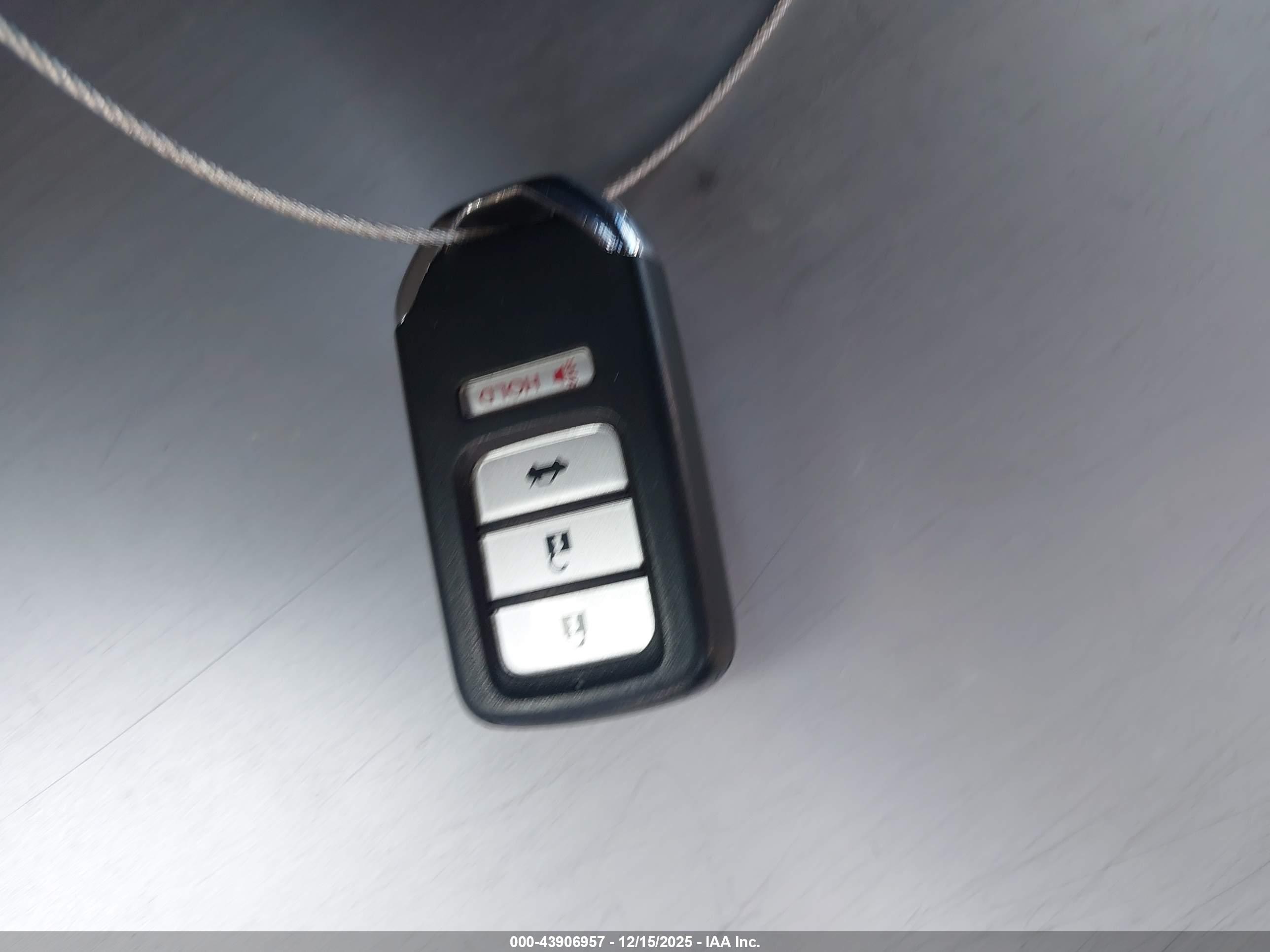 HONDA CIVIC image 11