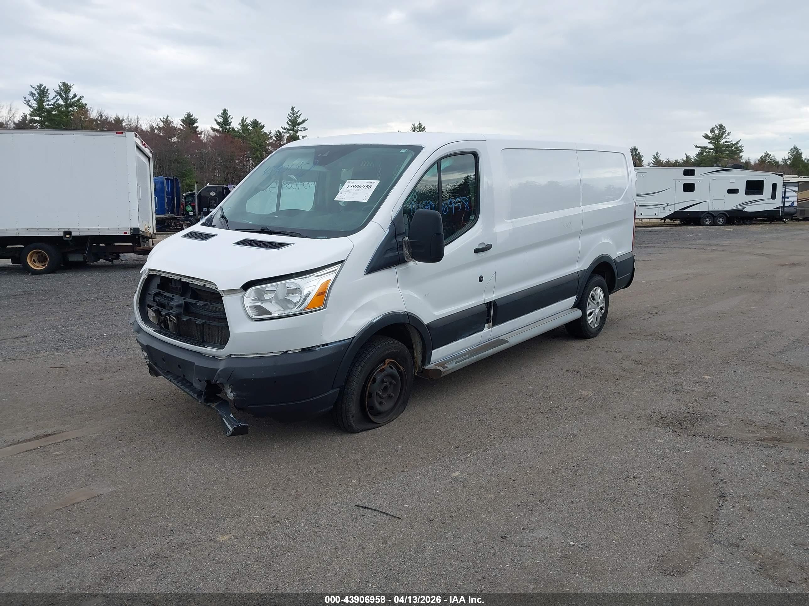 FORD TRANSIT-250 image 2
