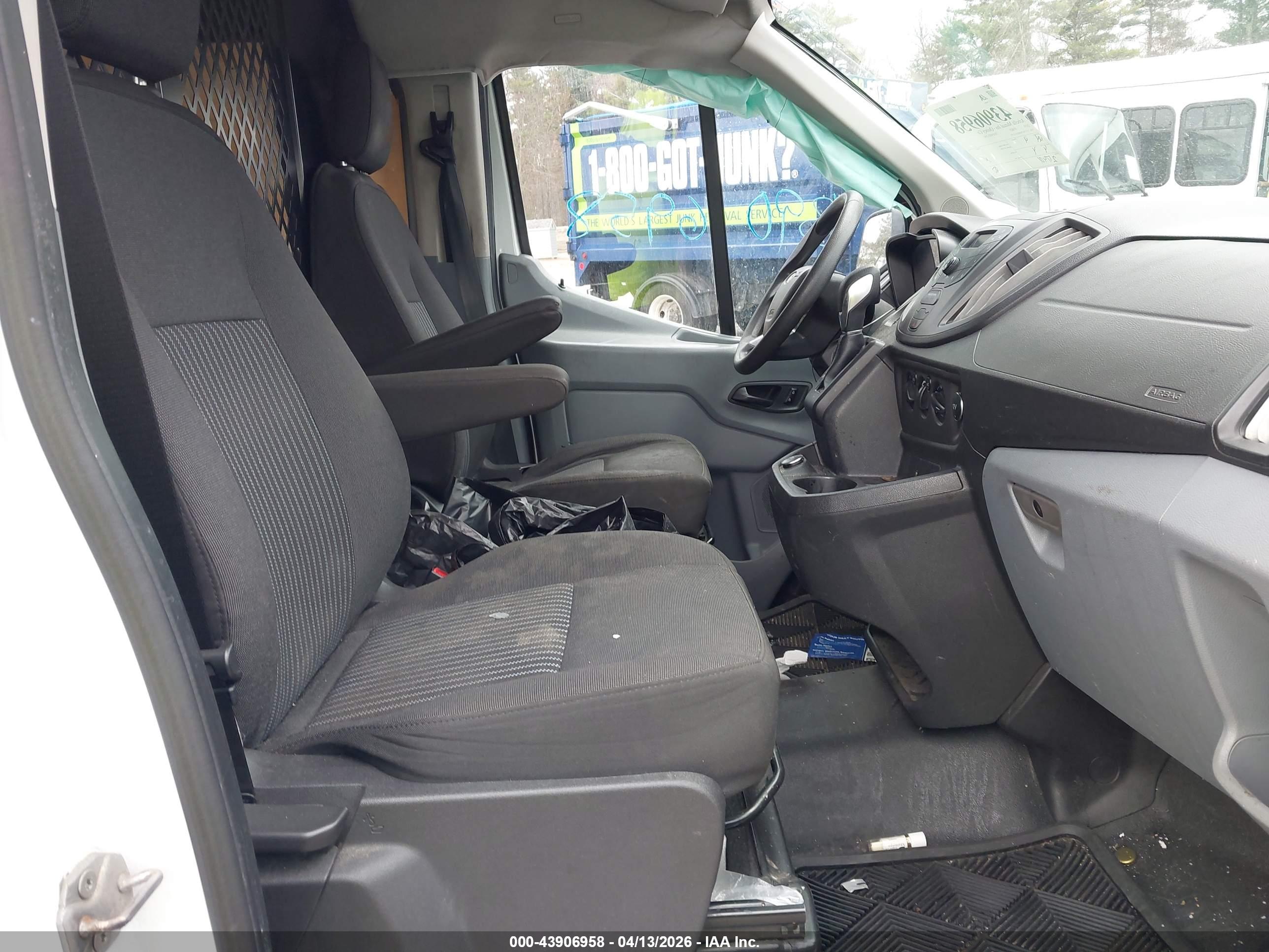 FORD TRANSIT-250 image 5