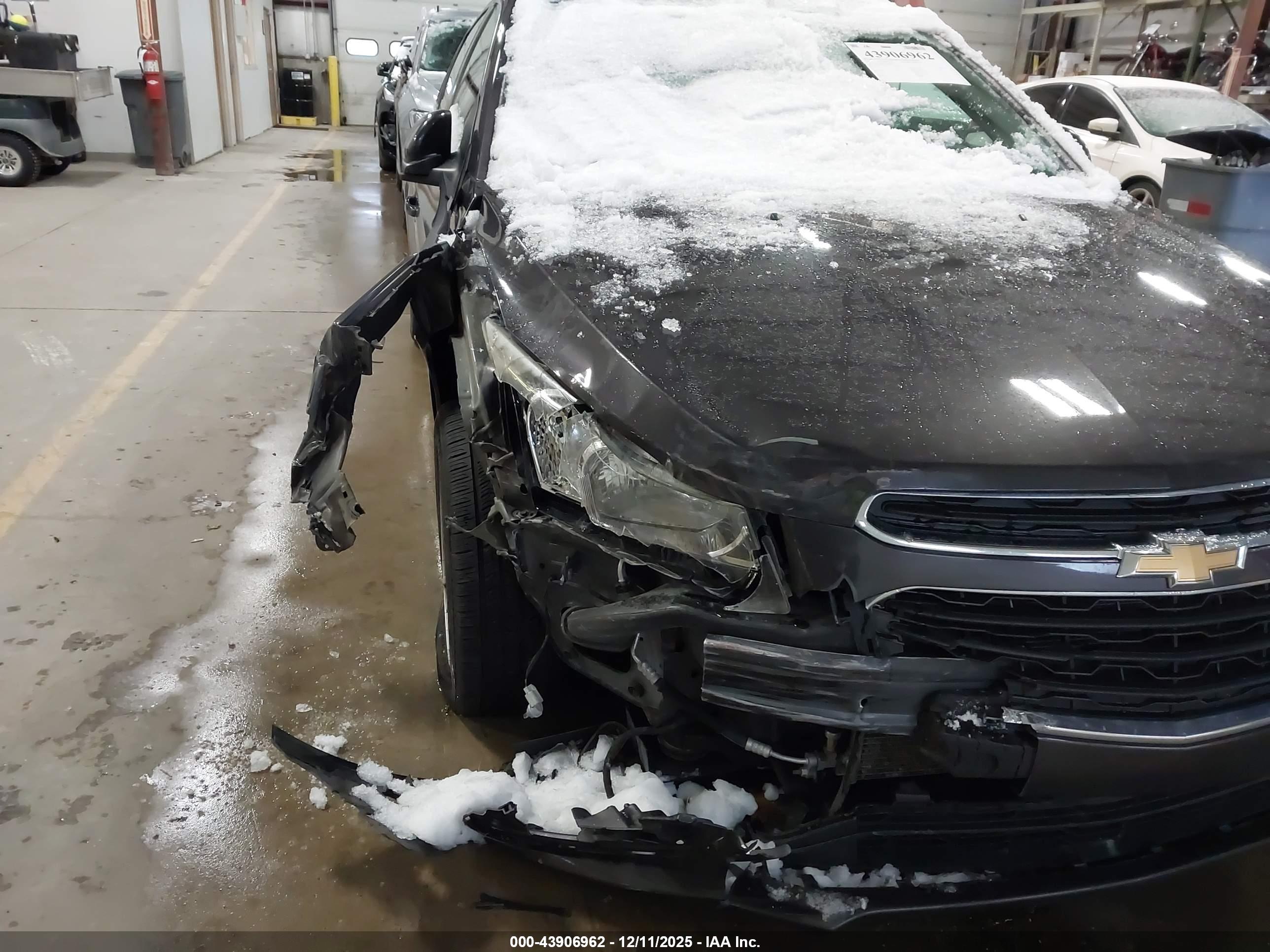 CHEVROLET CRUZE image 6