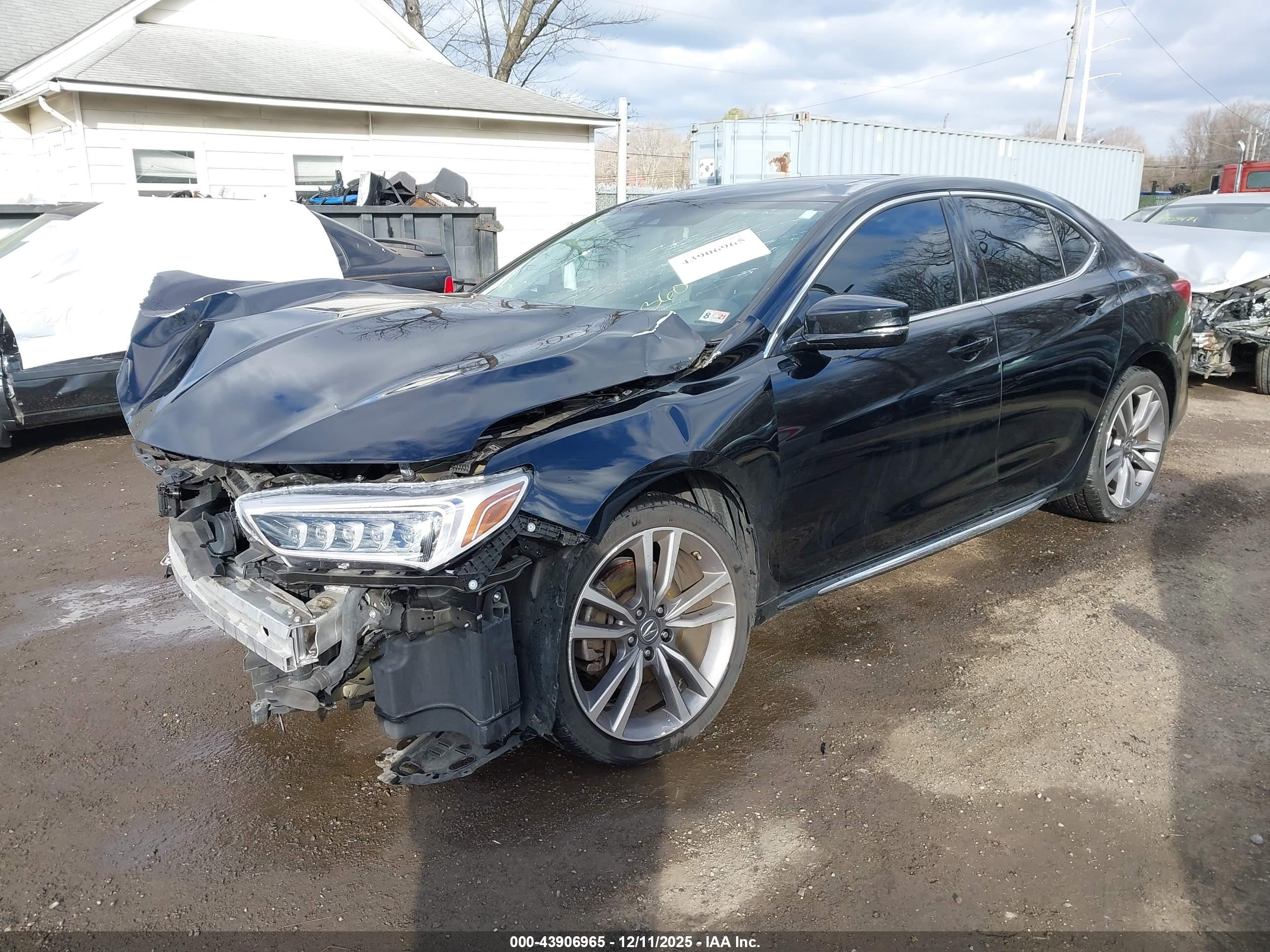 ACURA TLX image 2