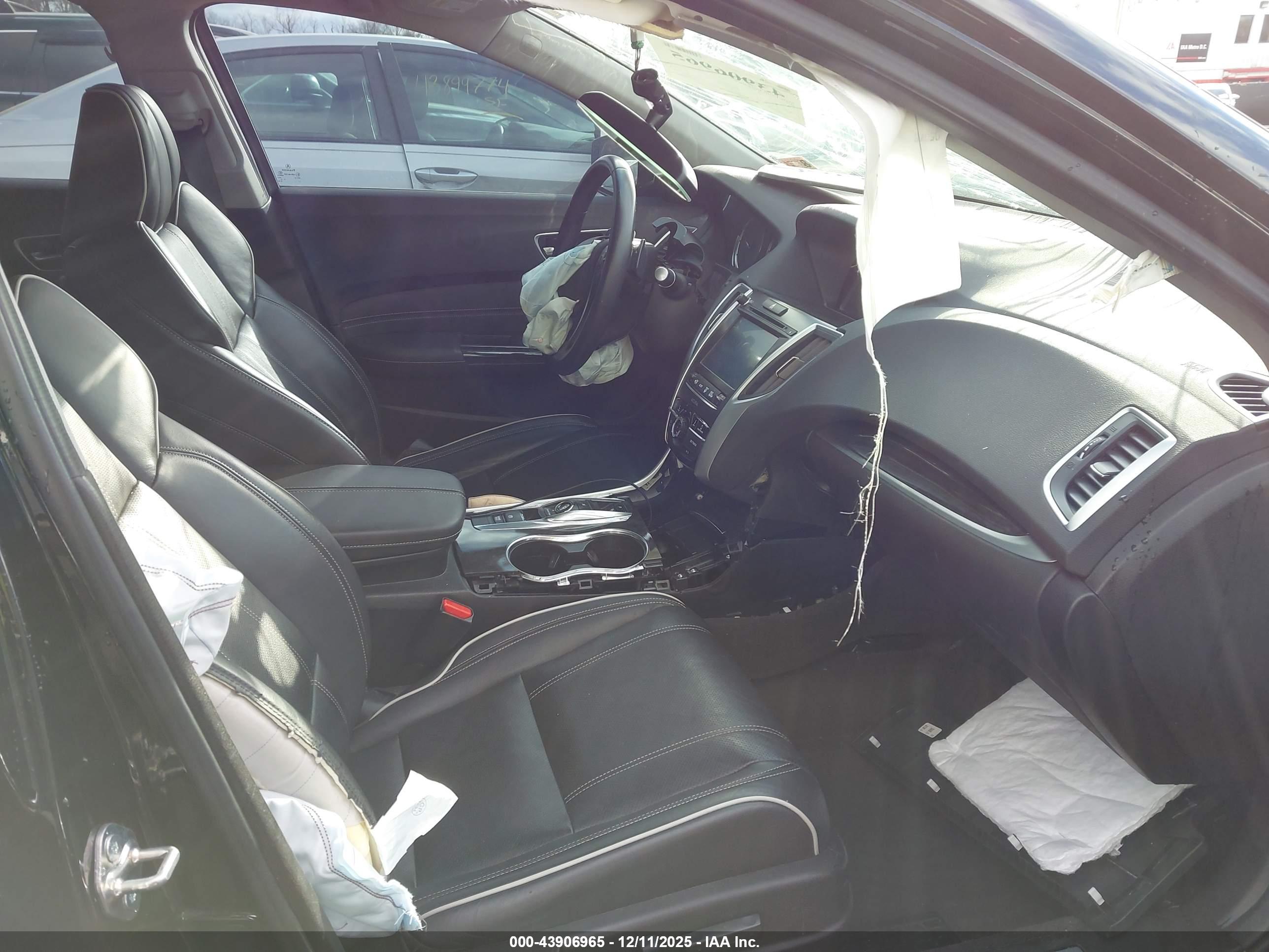ACURA TLX image 5