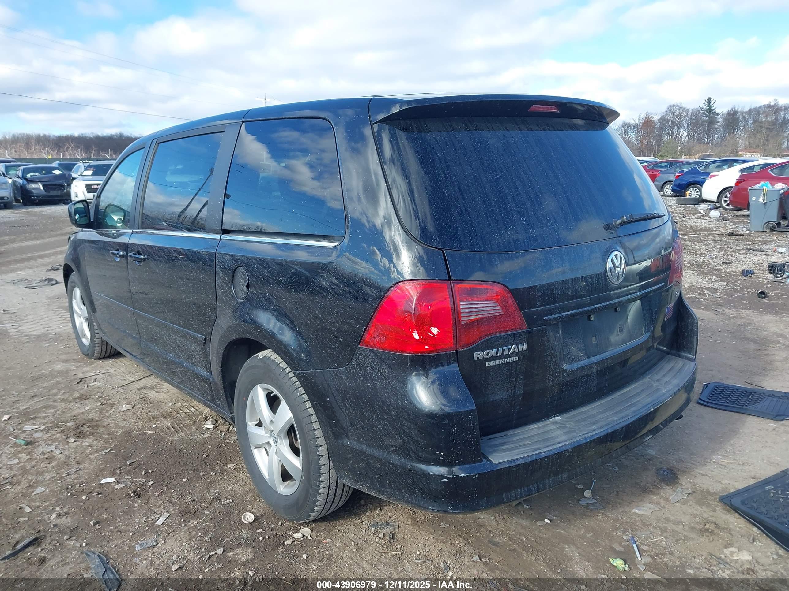 VOLKSWAGEN ROUTAN image 3