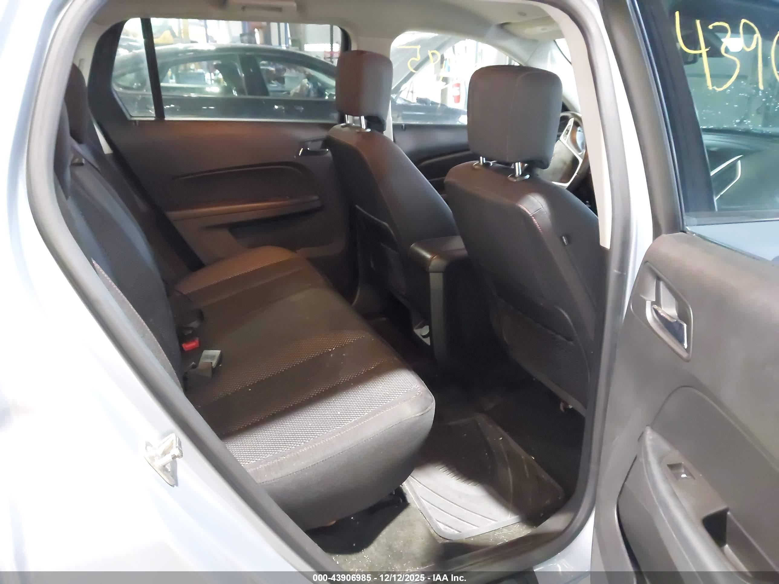GMC TERRAIN image 8