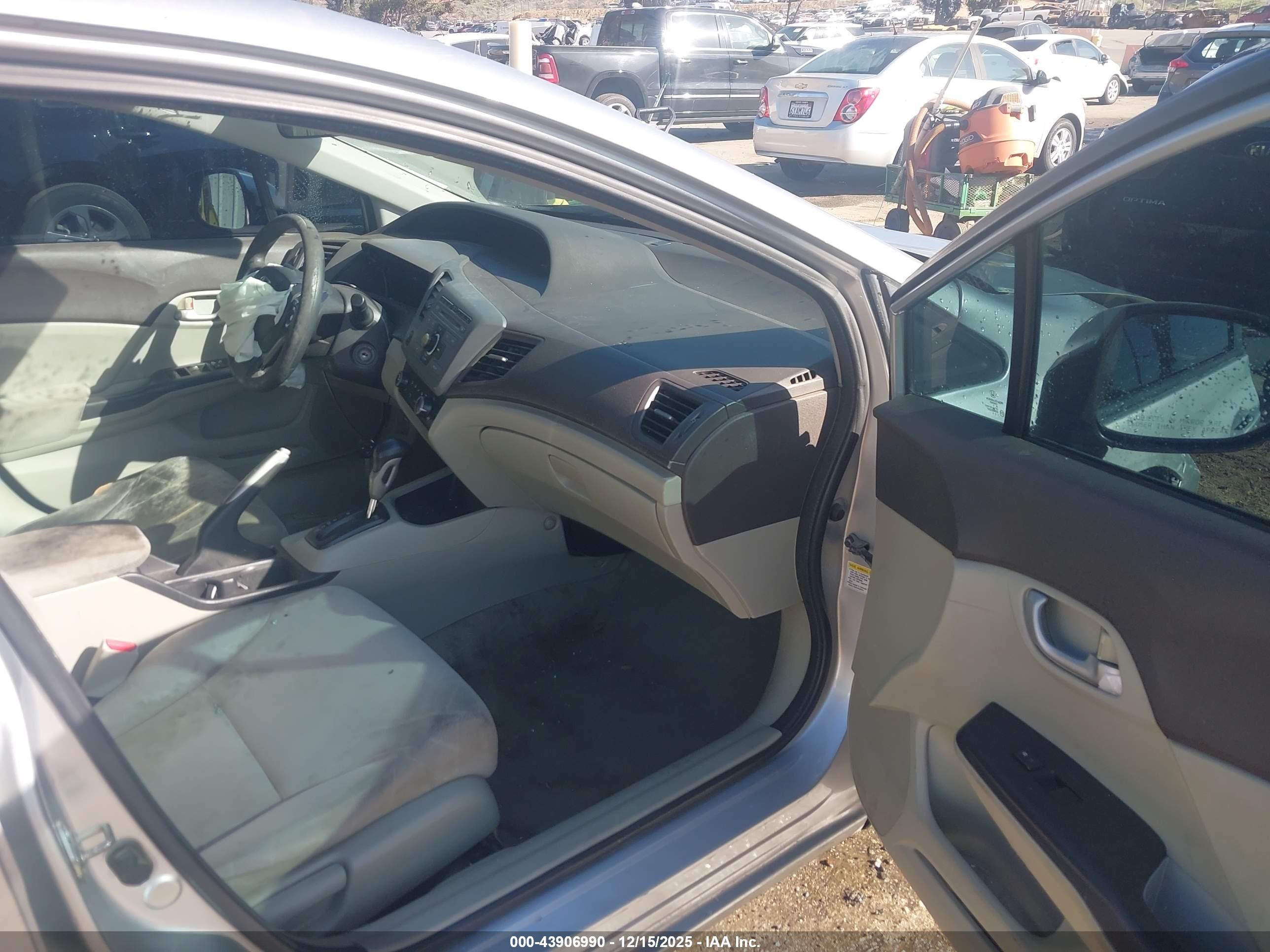 HONDA CIVIC image 5