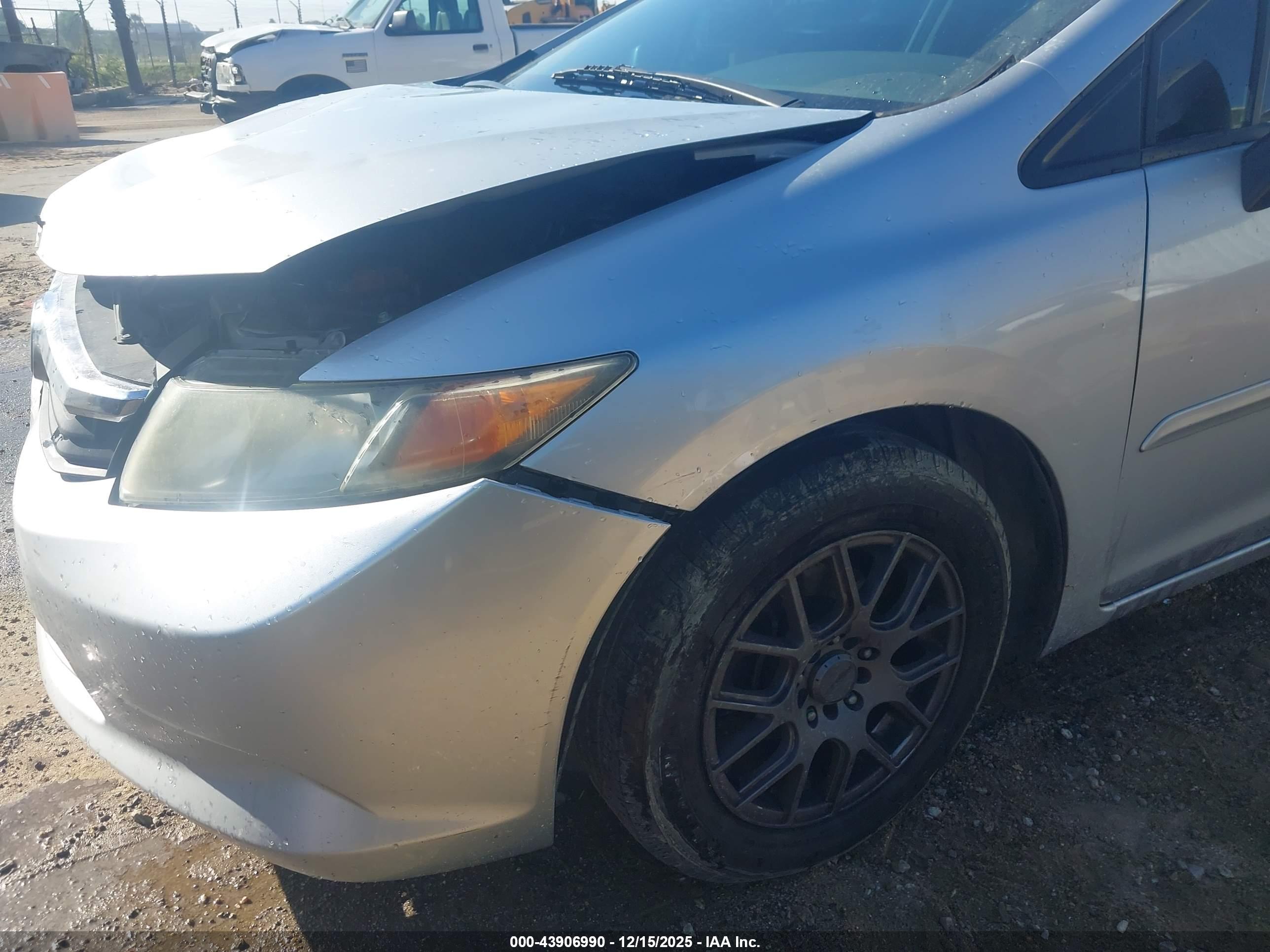 HONDA CIVIC image 6