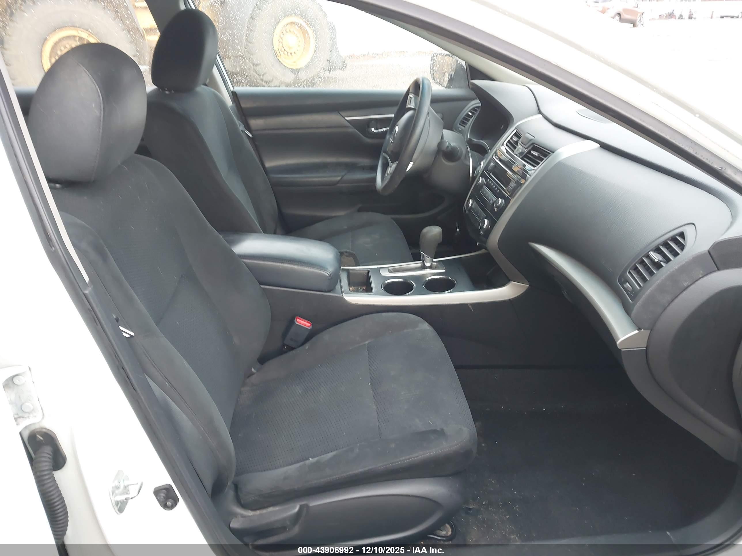 NISSAN ALTIMA image 5