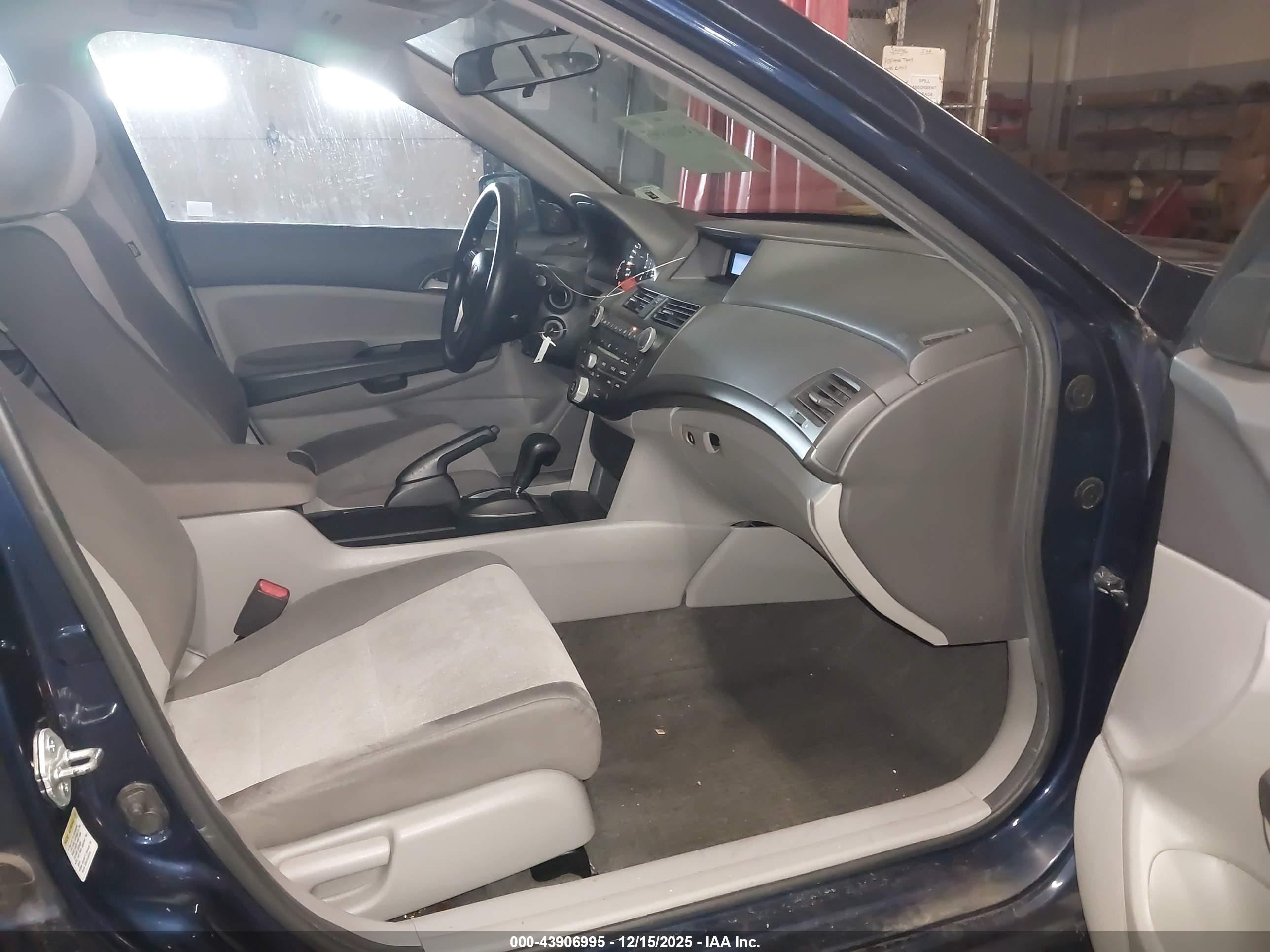 HONDA ACCORD image 5
