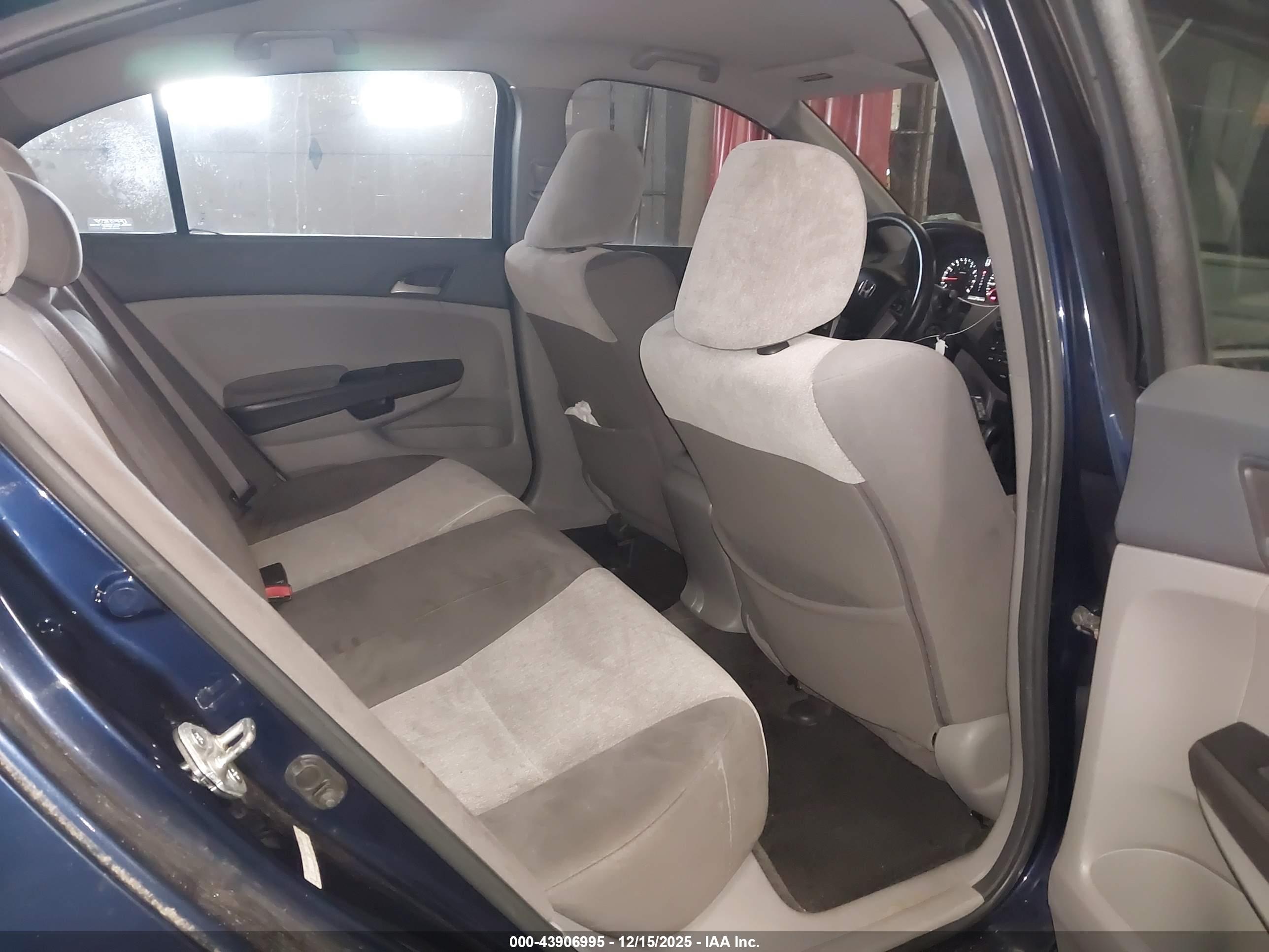 HONDA ACCORD image 8