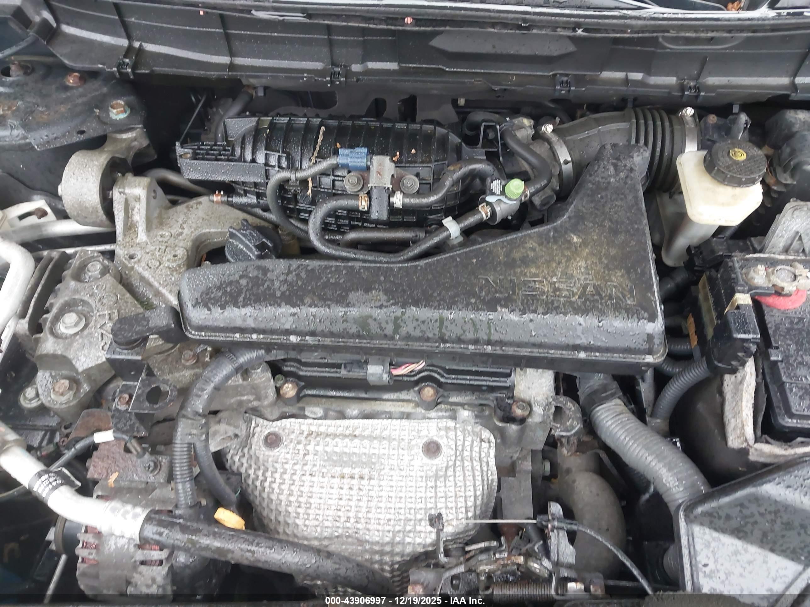 NISSAN ROGUE image 10