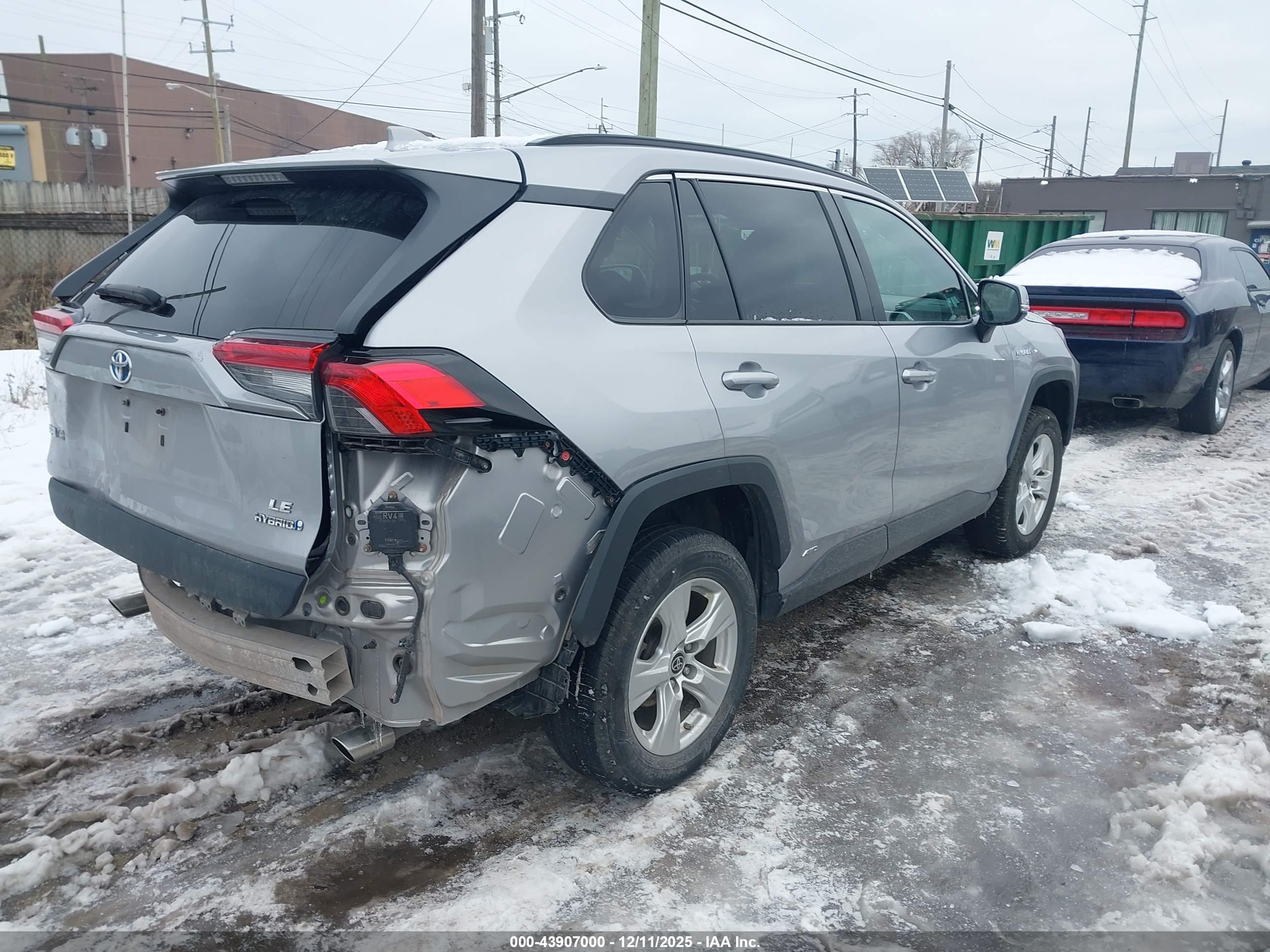 TOYOTA RAV4 image 4