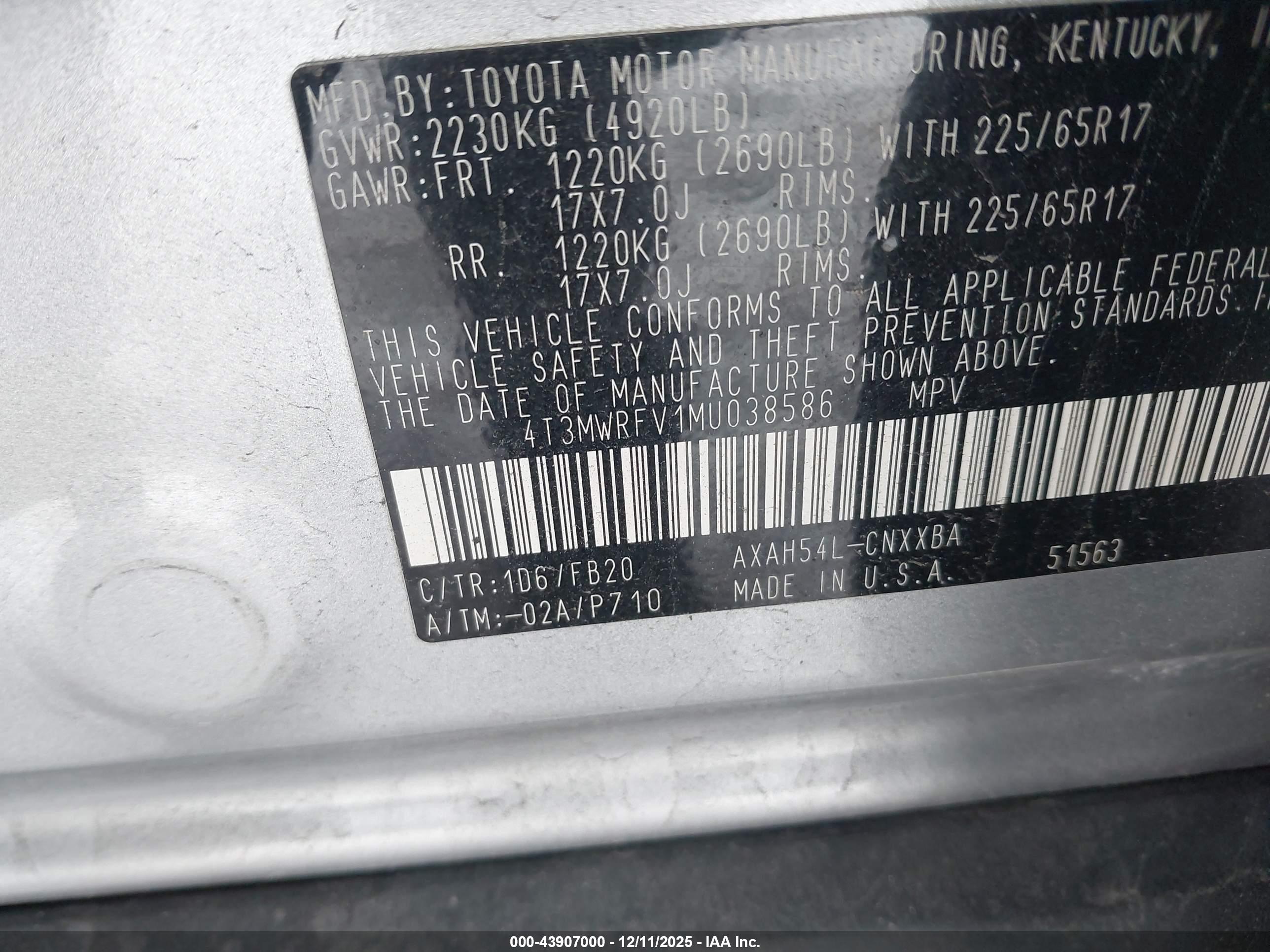 TOYOTA RAV4 image 9