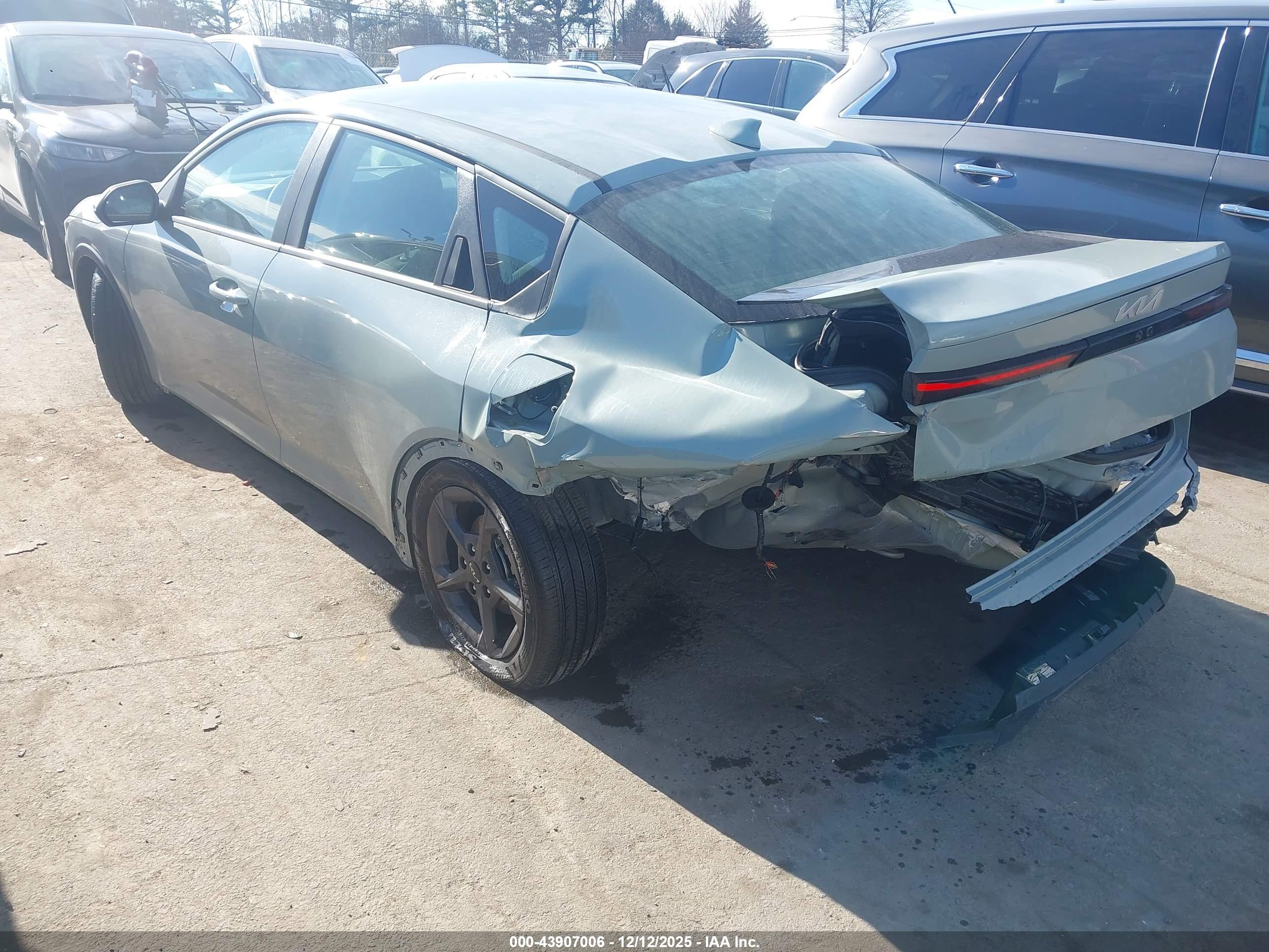 KIA K4 image 3