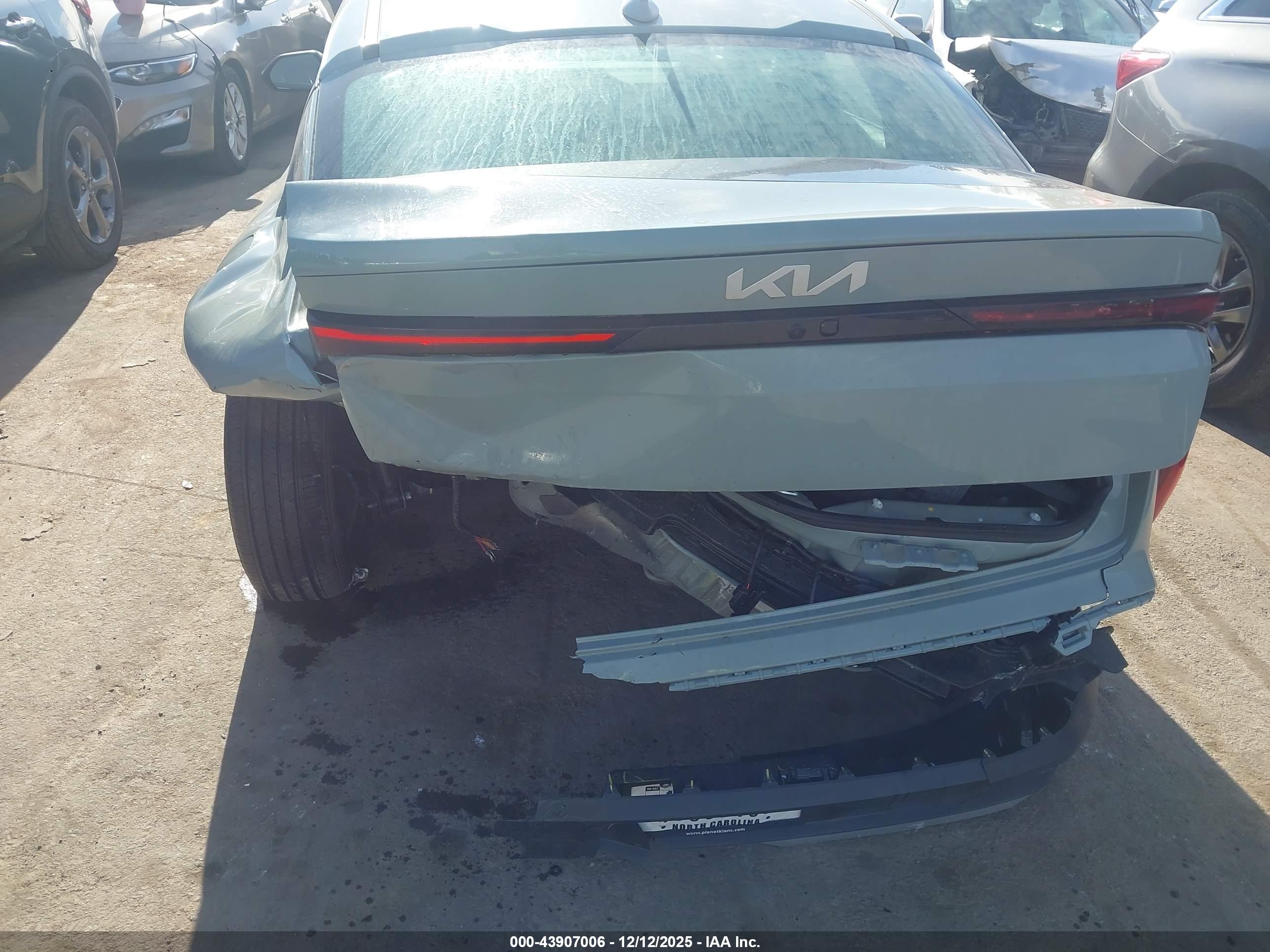 KIA K4 image 6