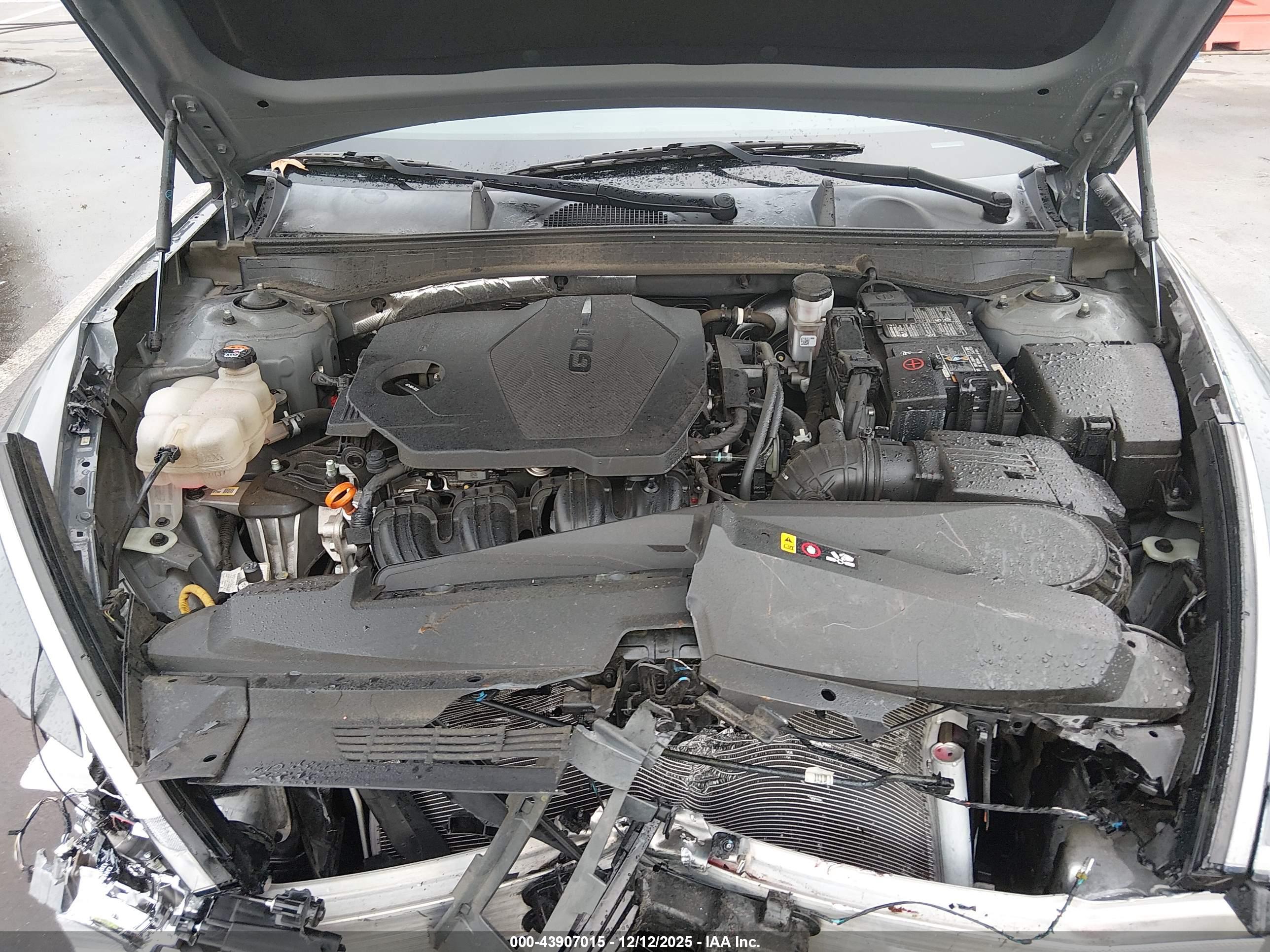 HYUNDAI SONATA image 10