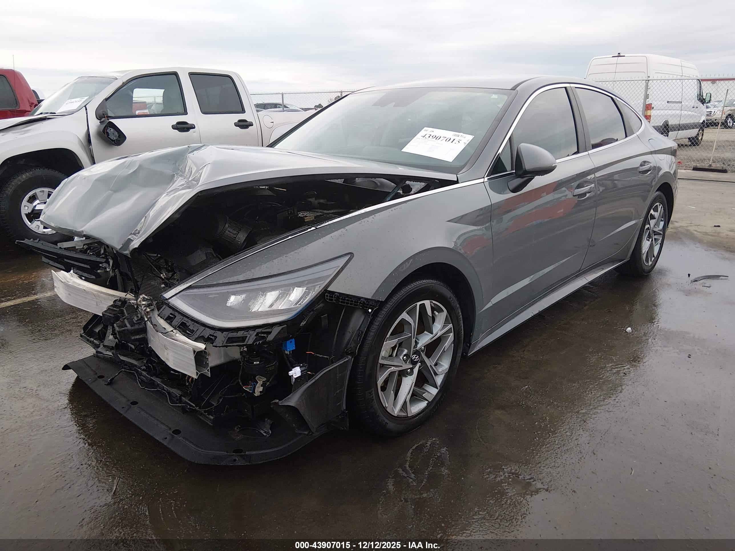 HYUNDAI SONATA image 2