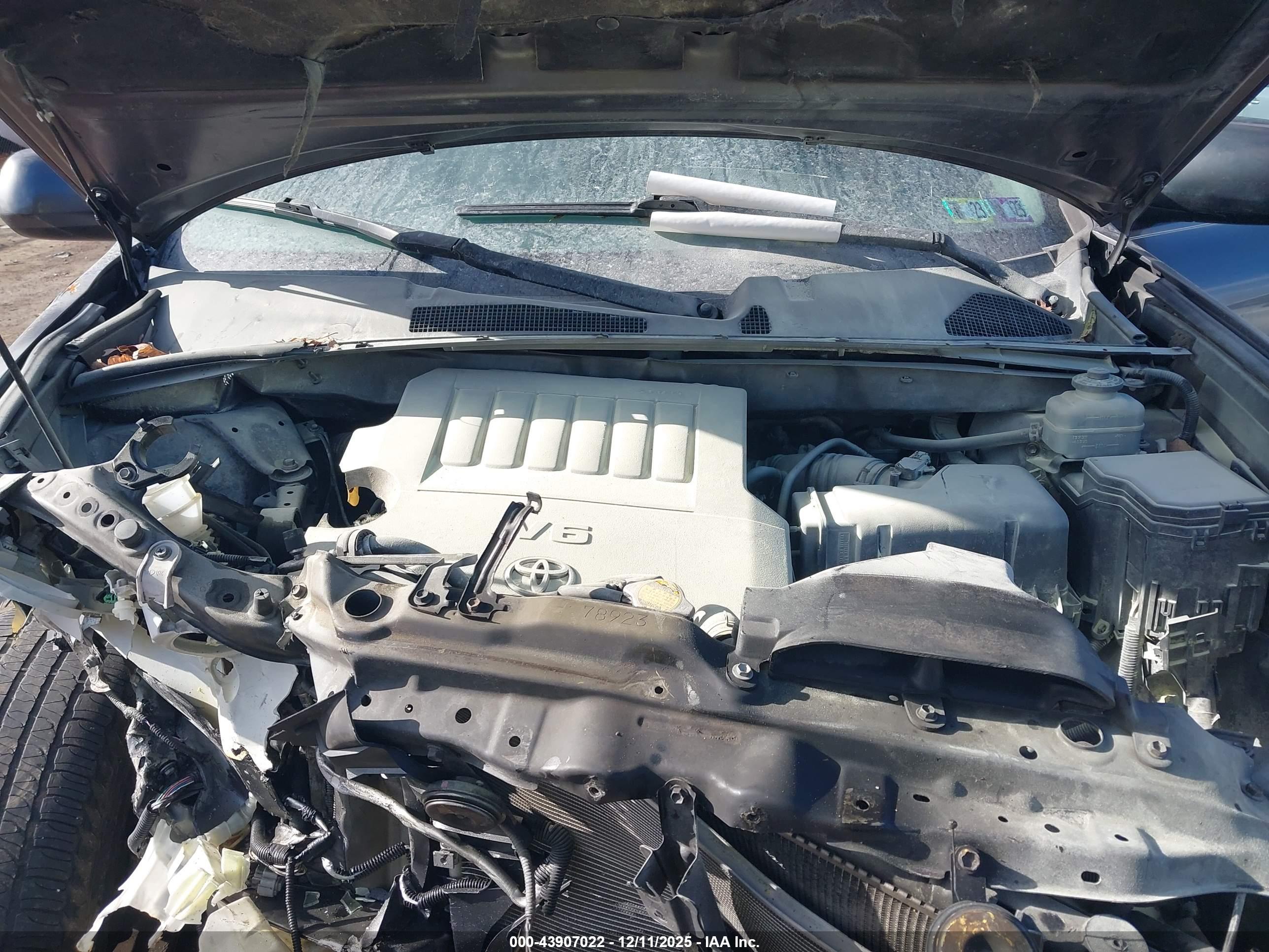 TOYOTA HIGHLANDER image 10