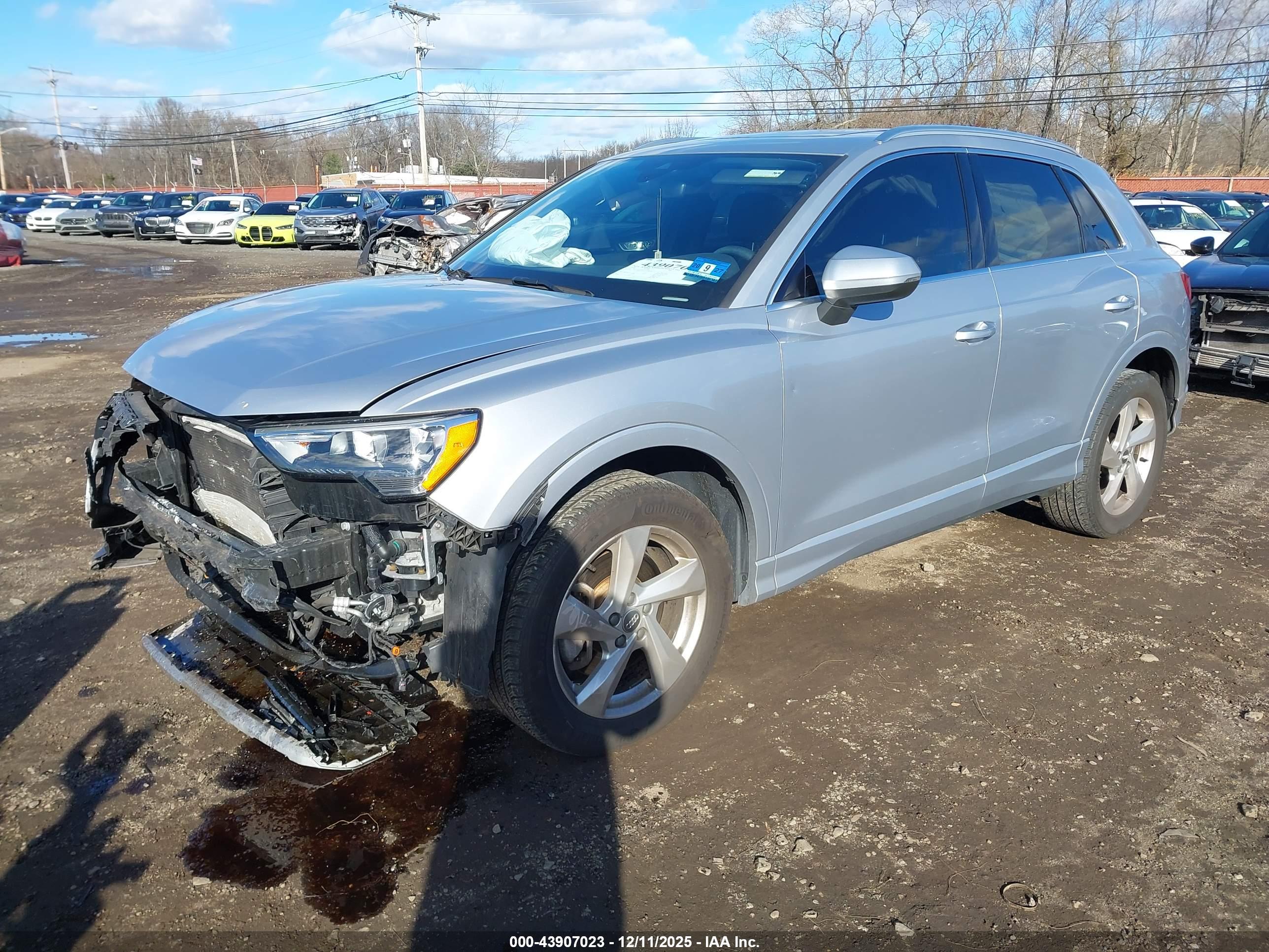 AUDI Q3 image 2