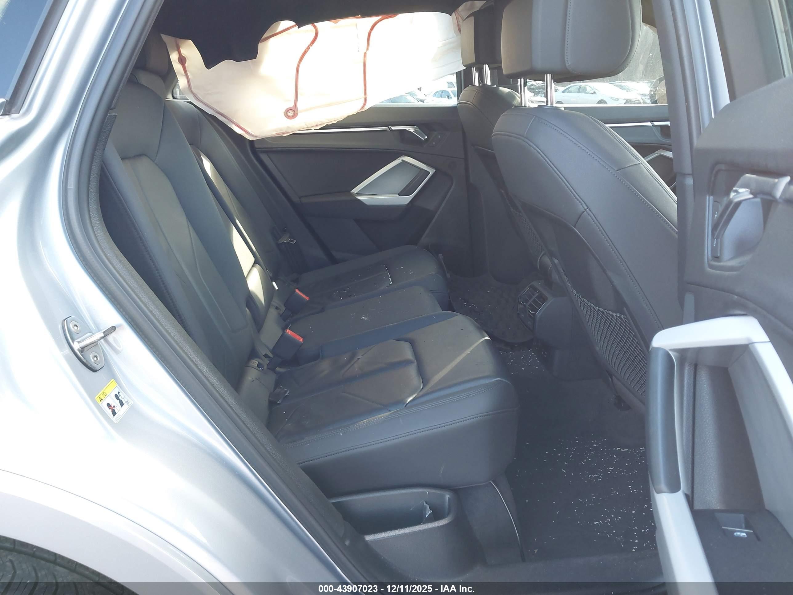 AUDI Q3 image 8