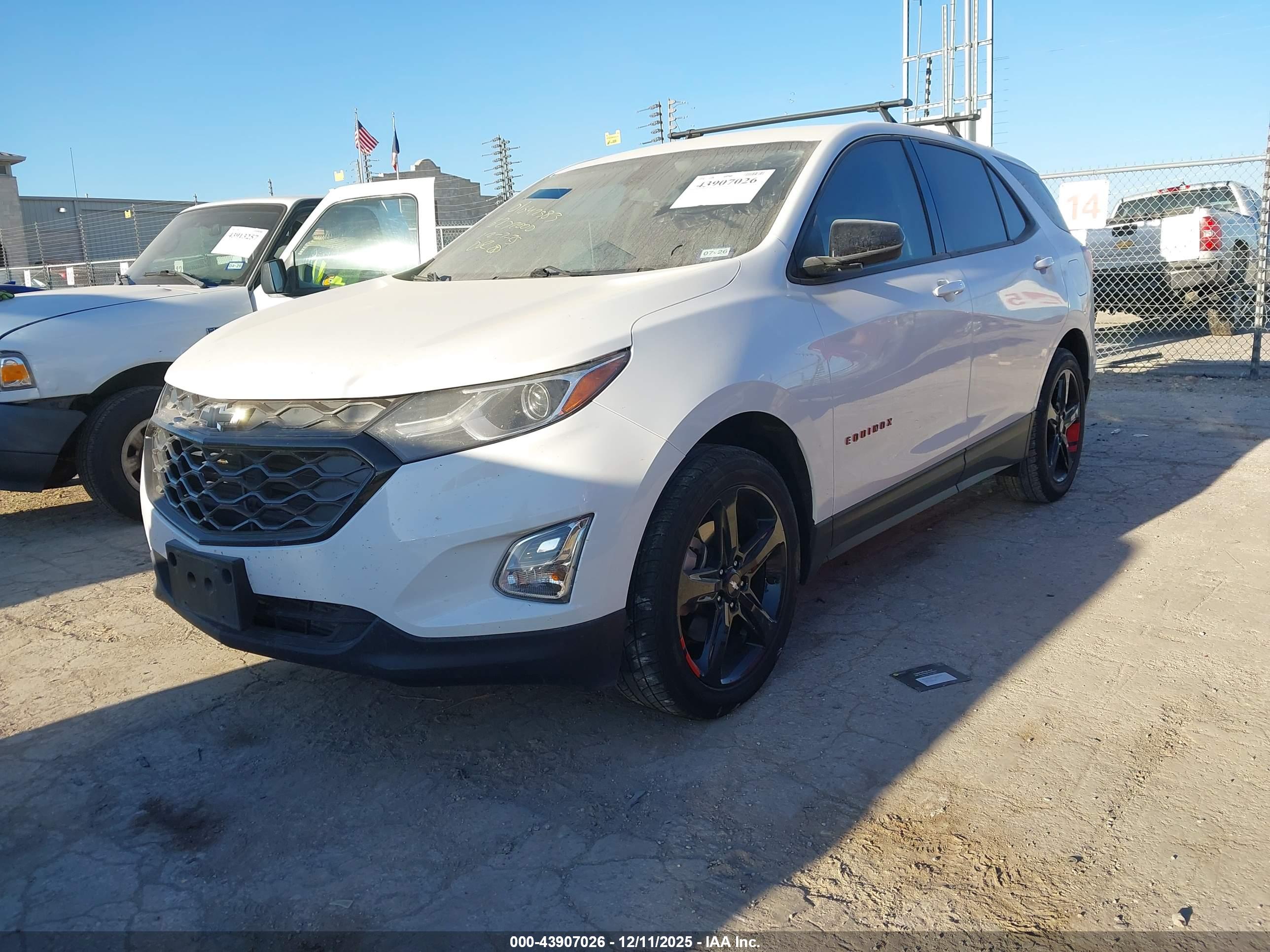 CHEVROLET EQUINOX image 2