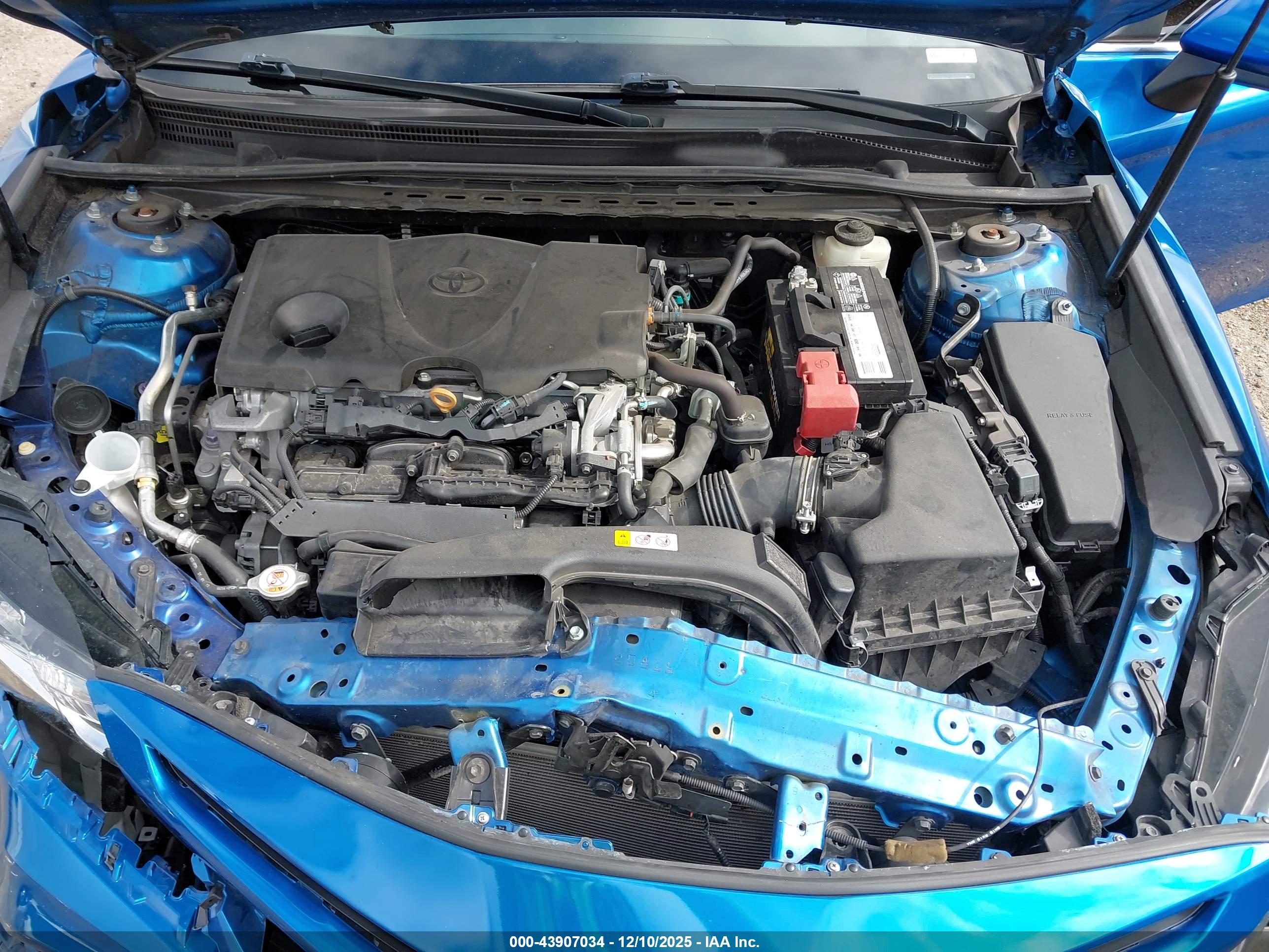TOYOTA CAMRY image 10