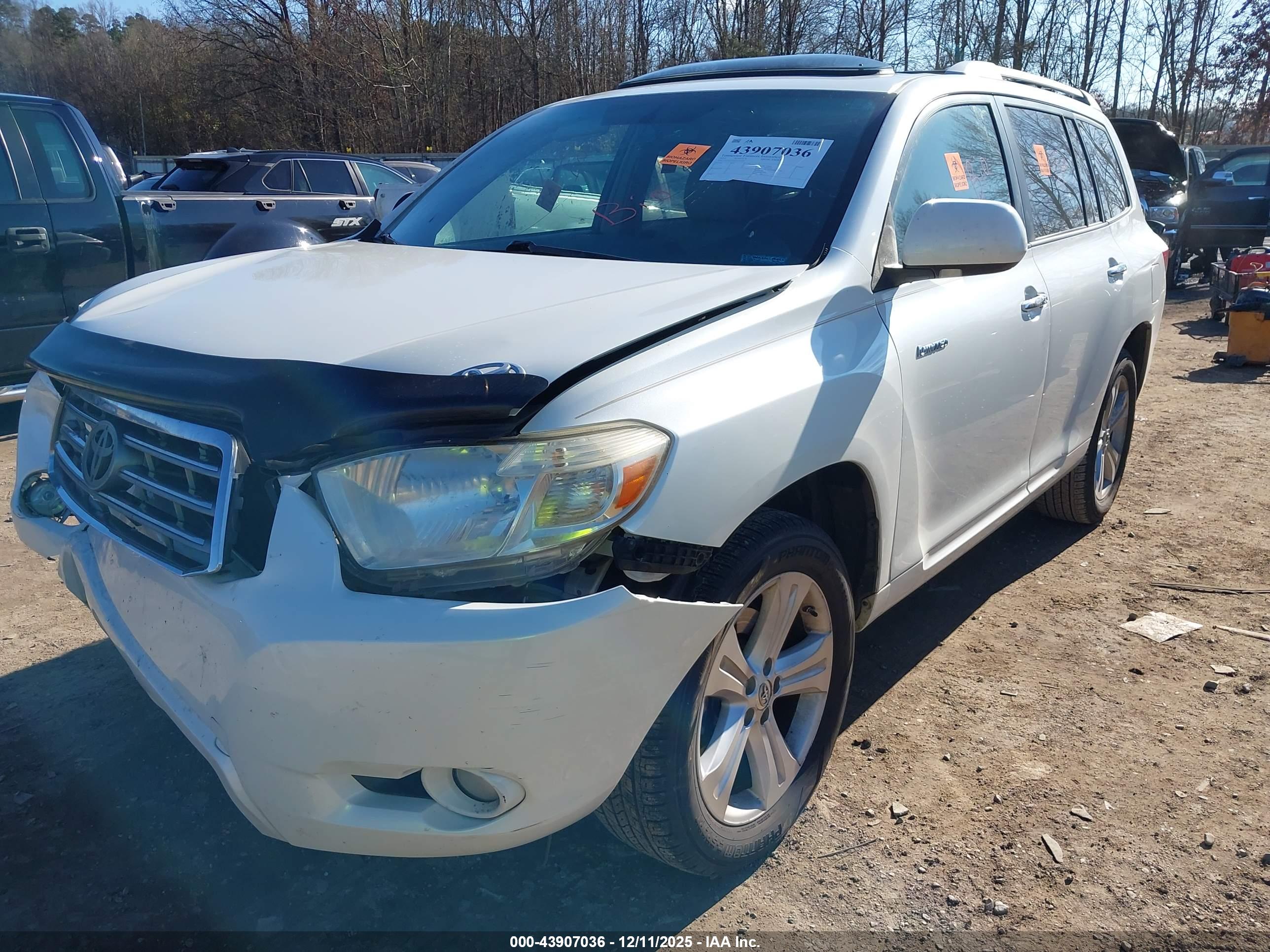 TOYOTA HIGHLANDER image 2