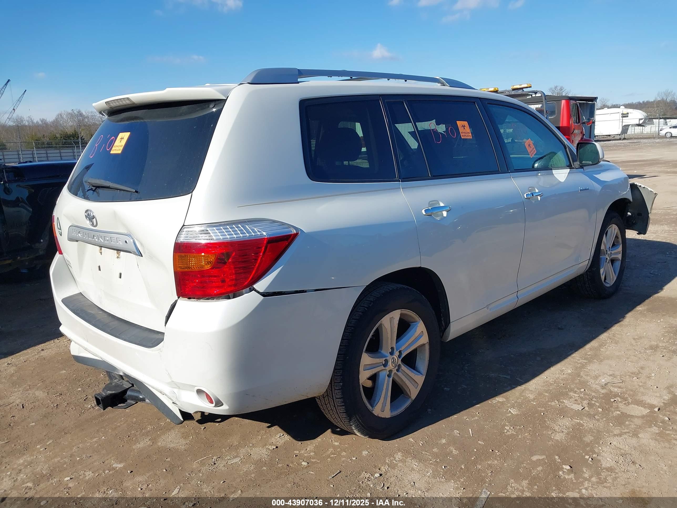 TOYOTA HIGHLANDER image 4