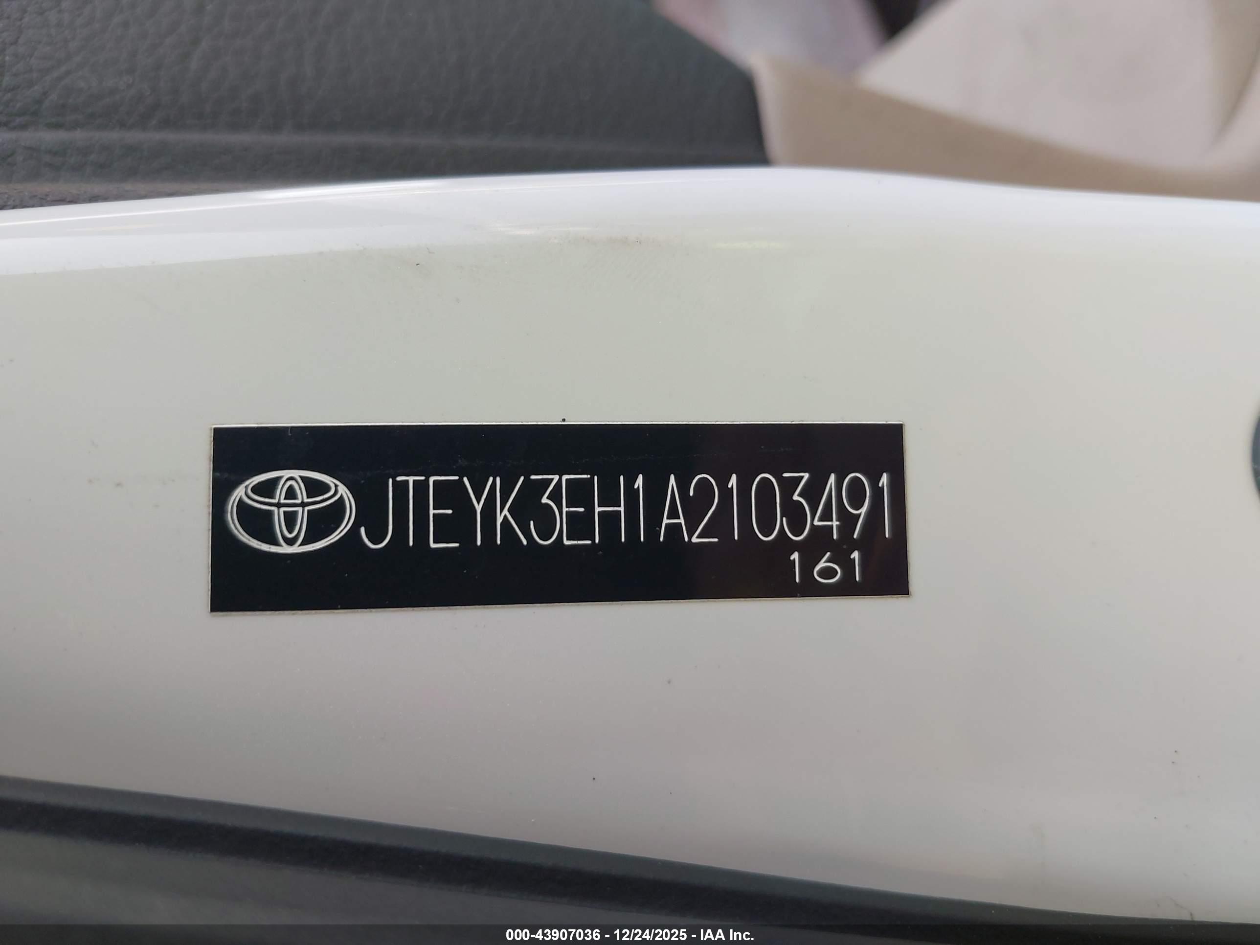 TOYOTA HIGHLANDER image 9