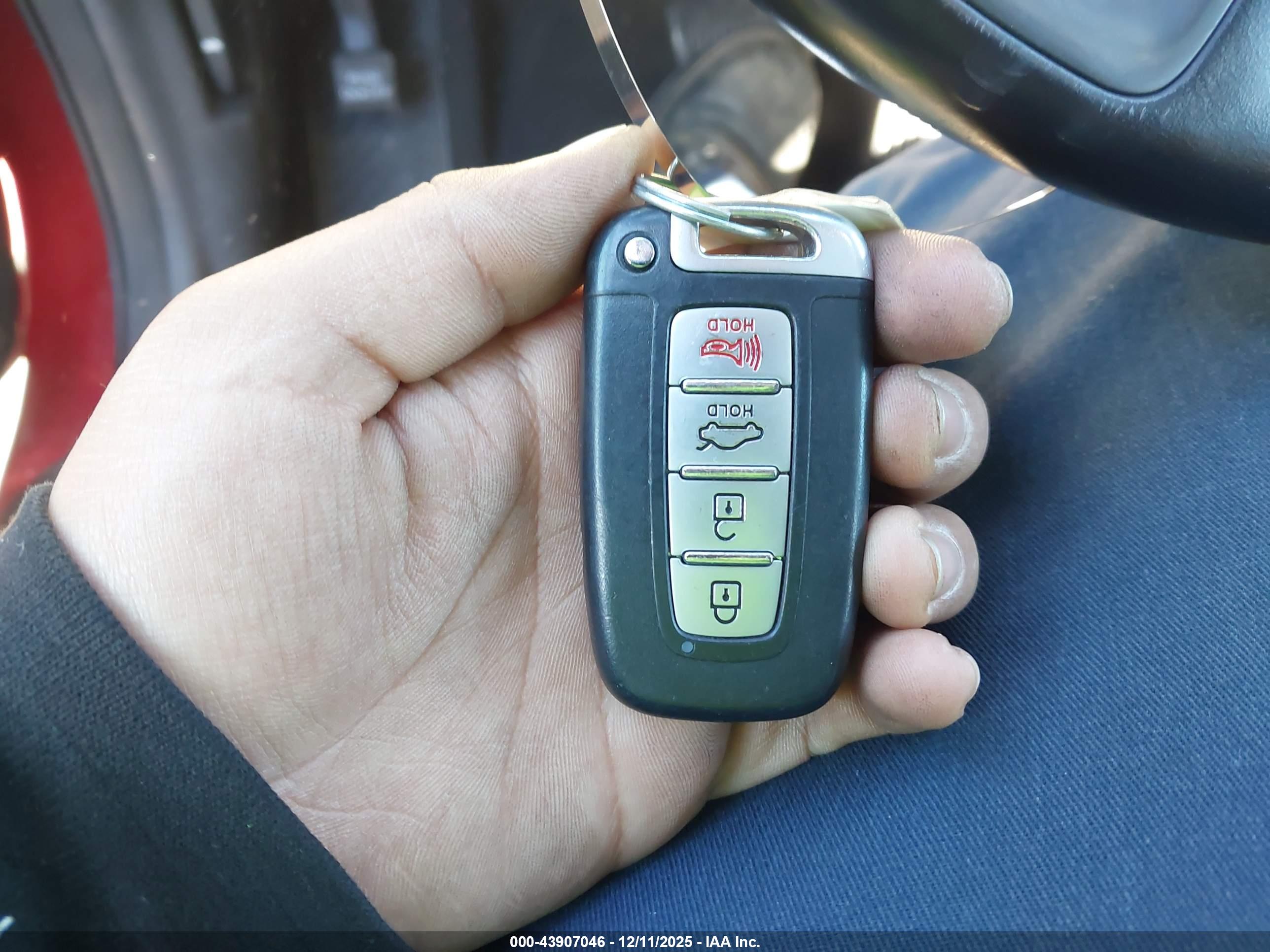 HYUNDAI SONATA image 11