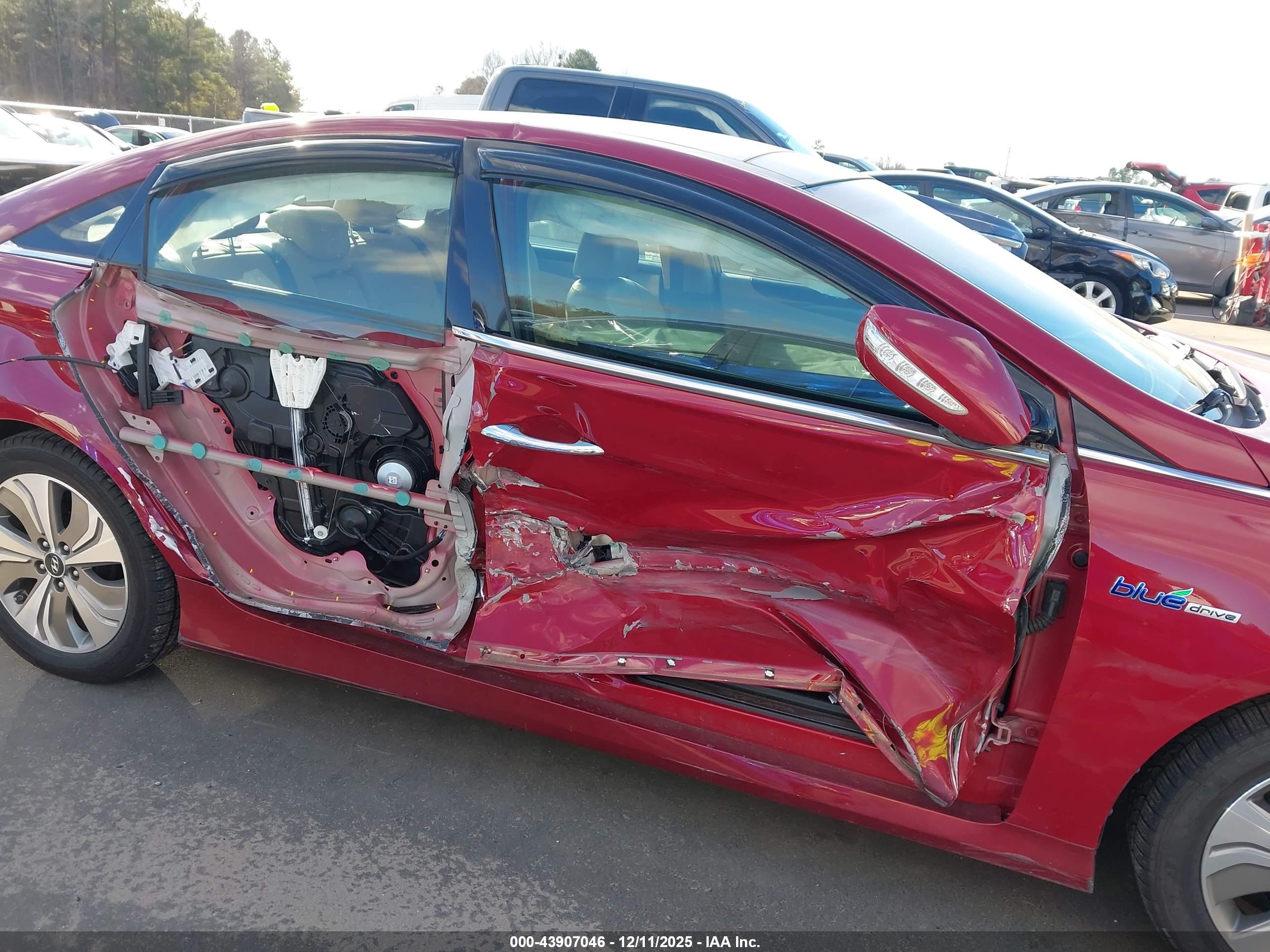 HYUNDAI SONATA image 6