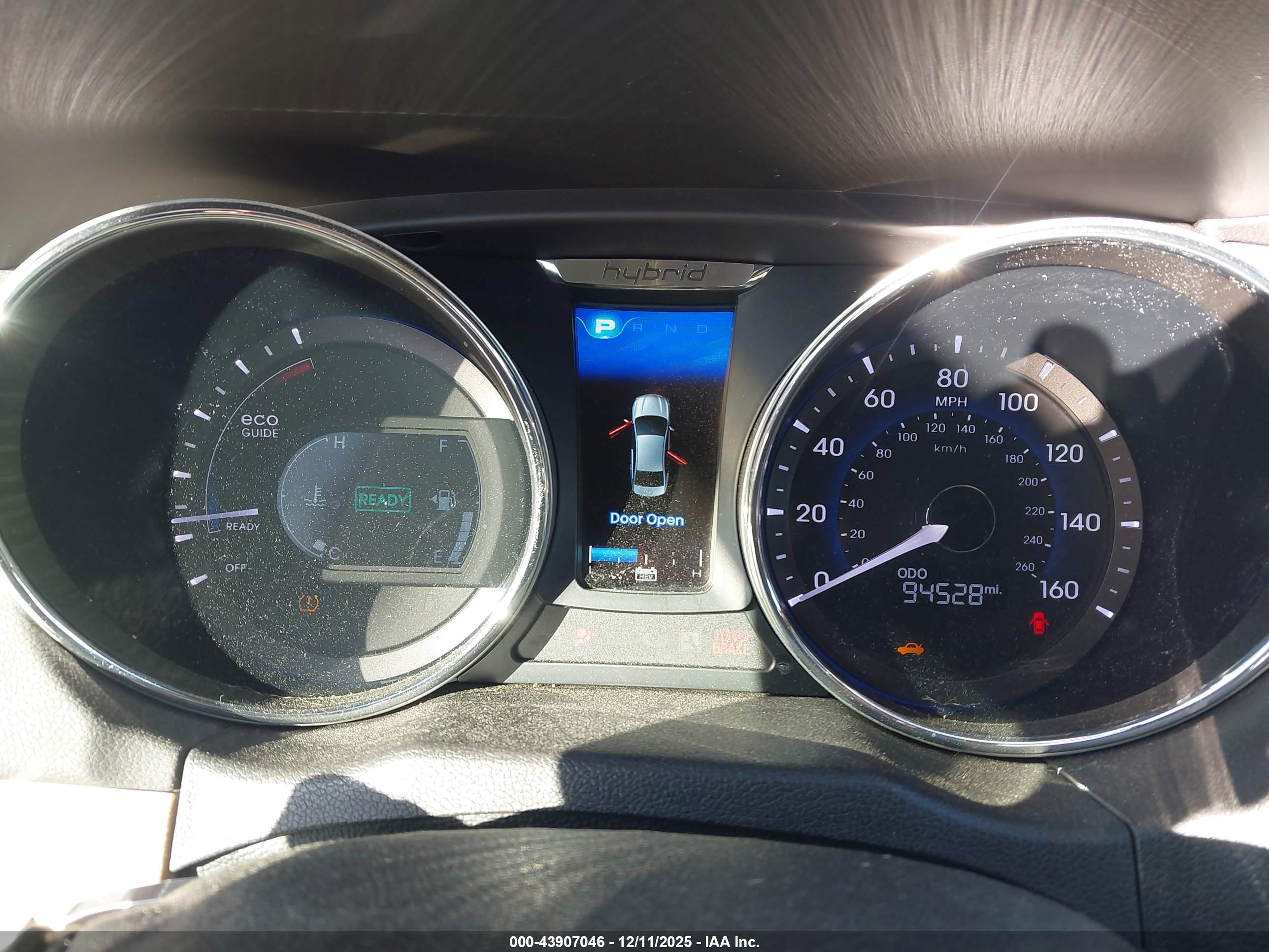 HYUNDAI SONATA image 7
