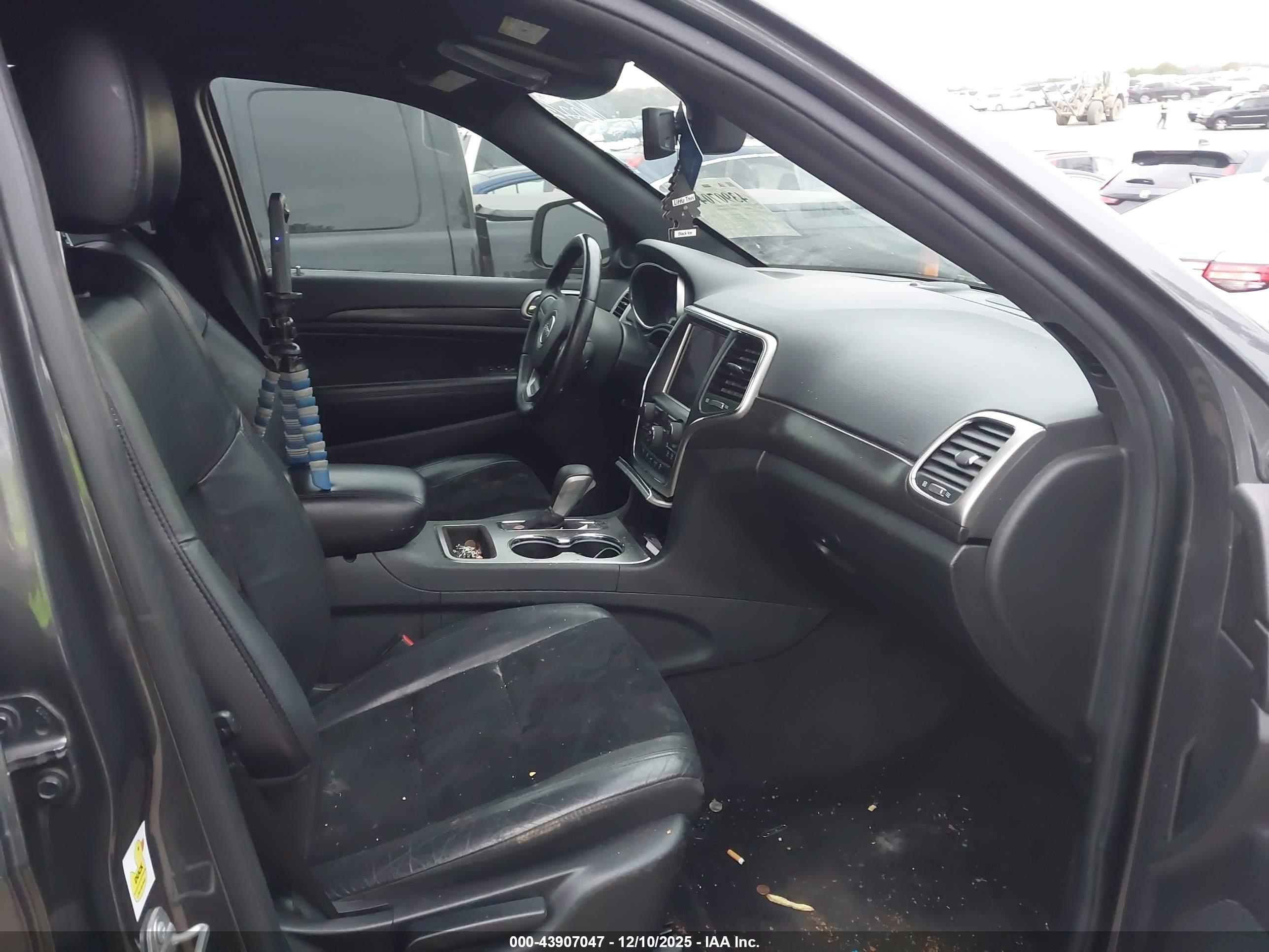 JEEP GRAND image 5