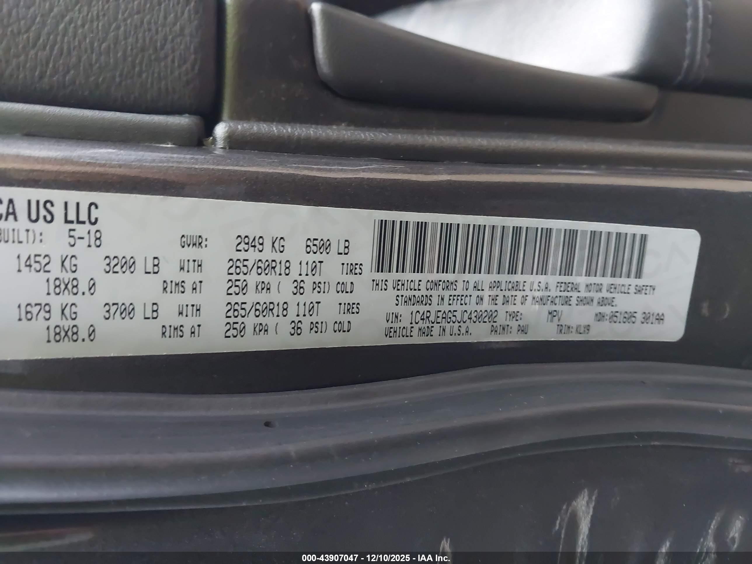 JEEP GRAND image 9