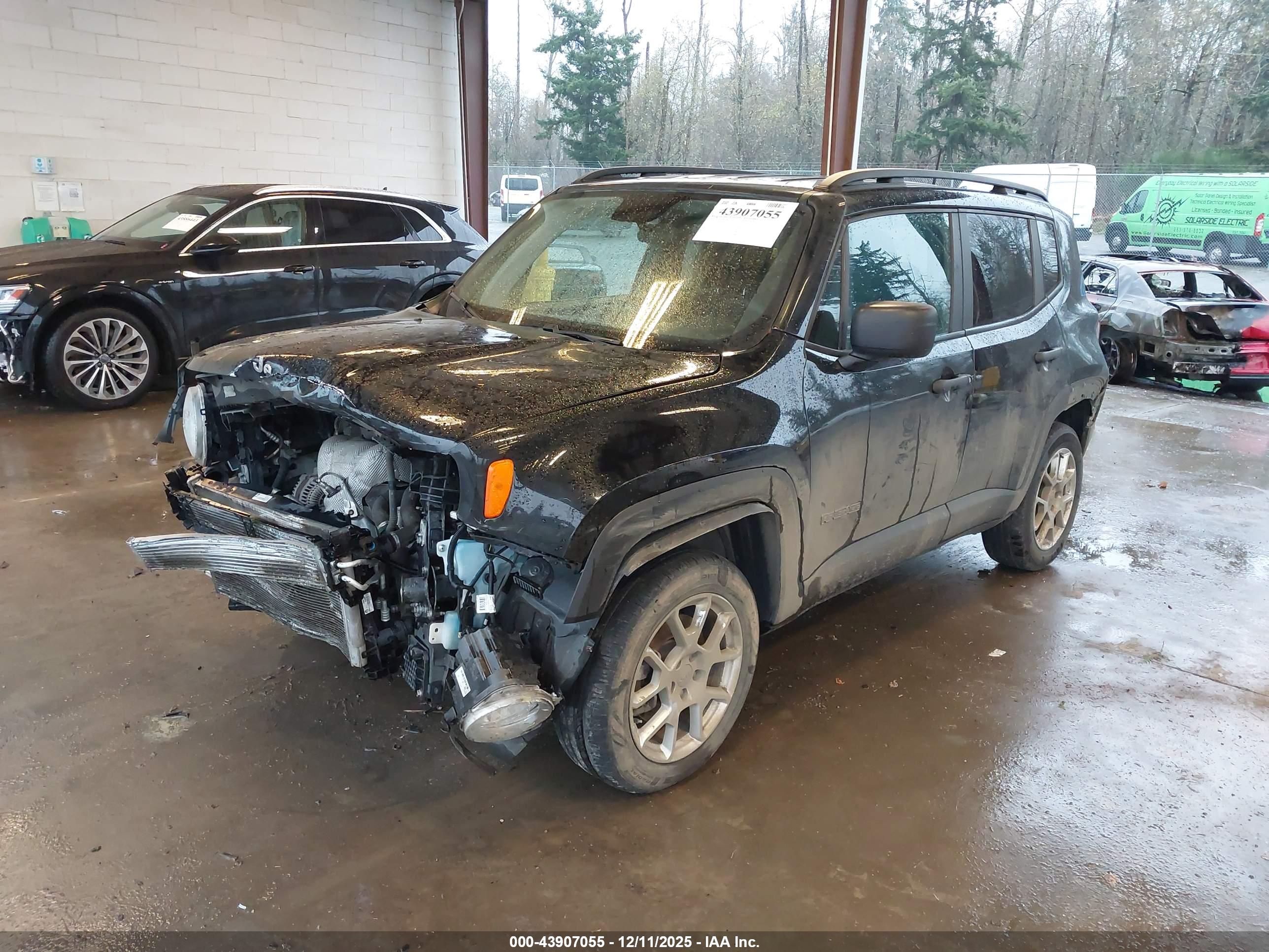 JEEP RENEGADE image 2
