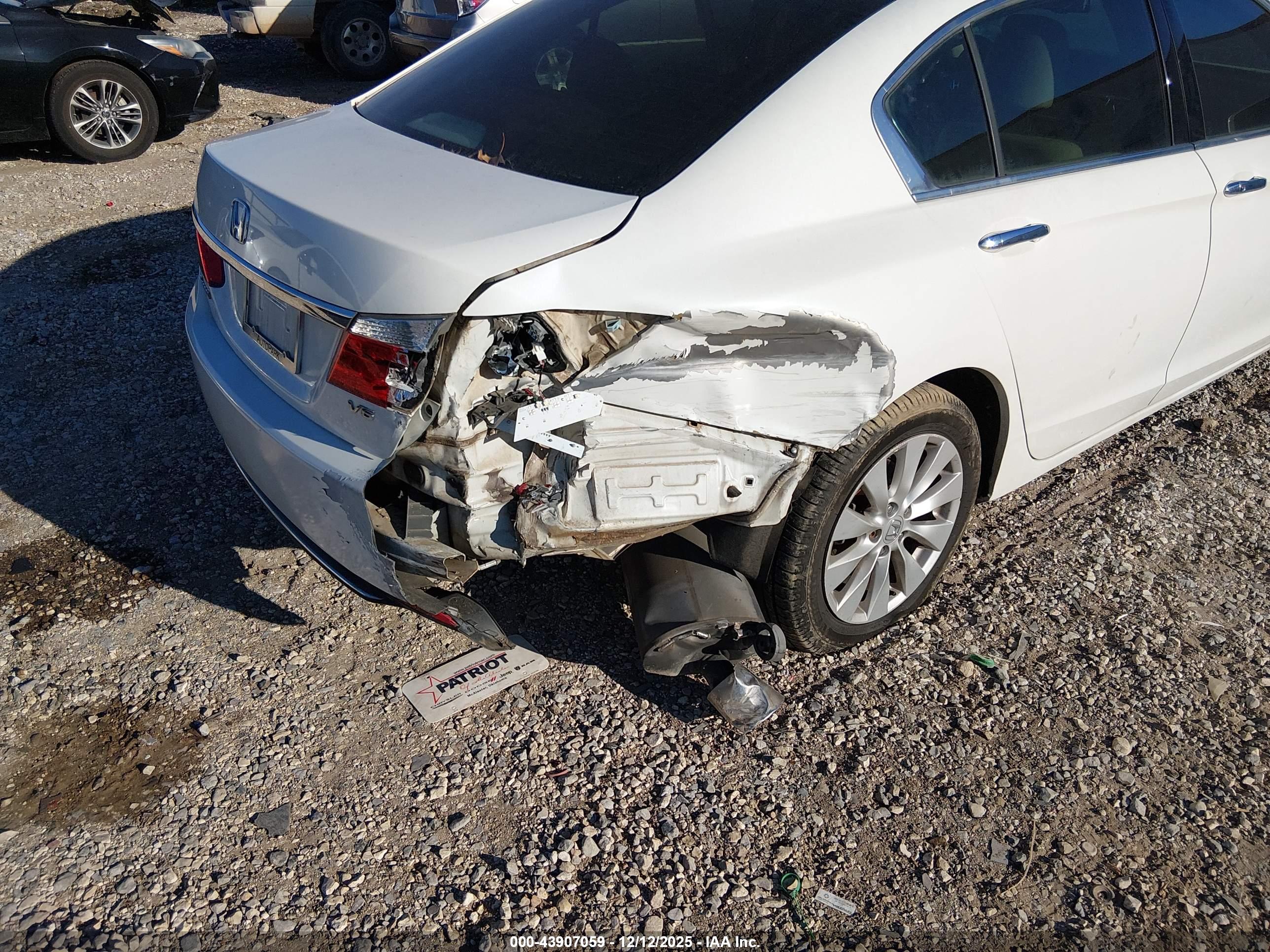 HONDA ACCORD image 6