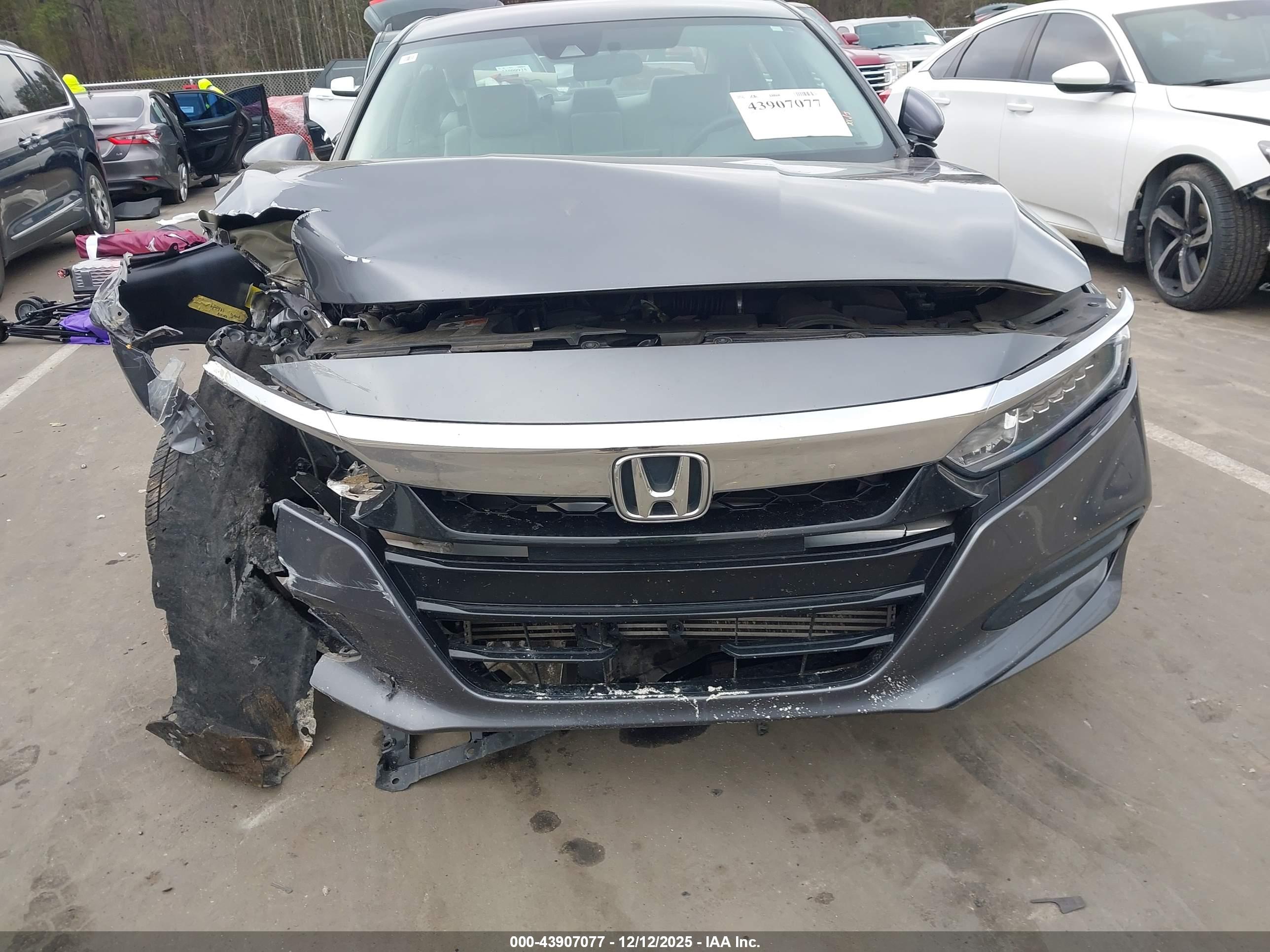 HONDA ACCORD image 6