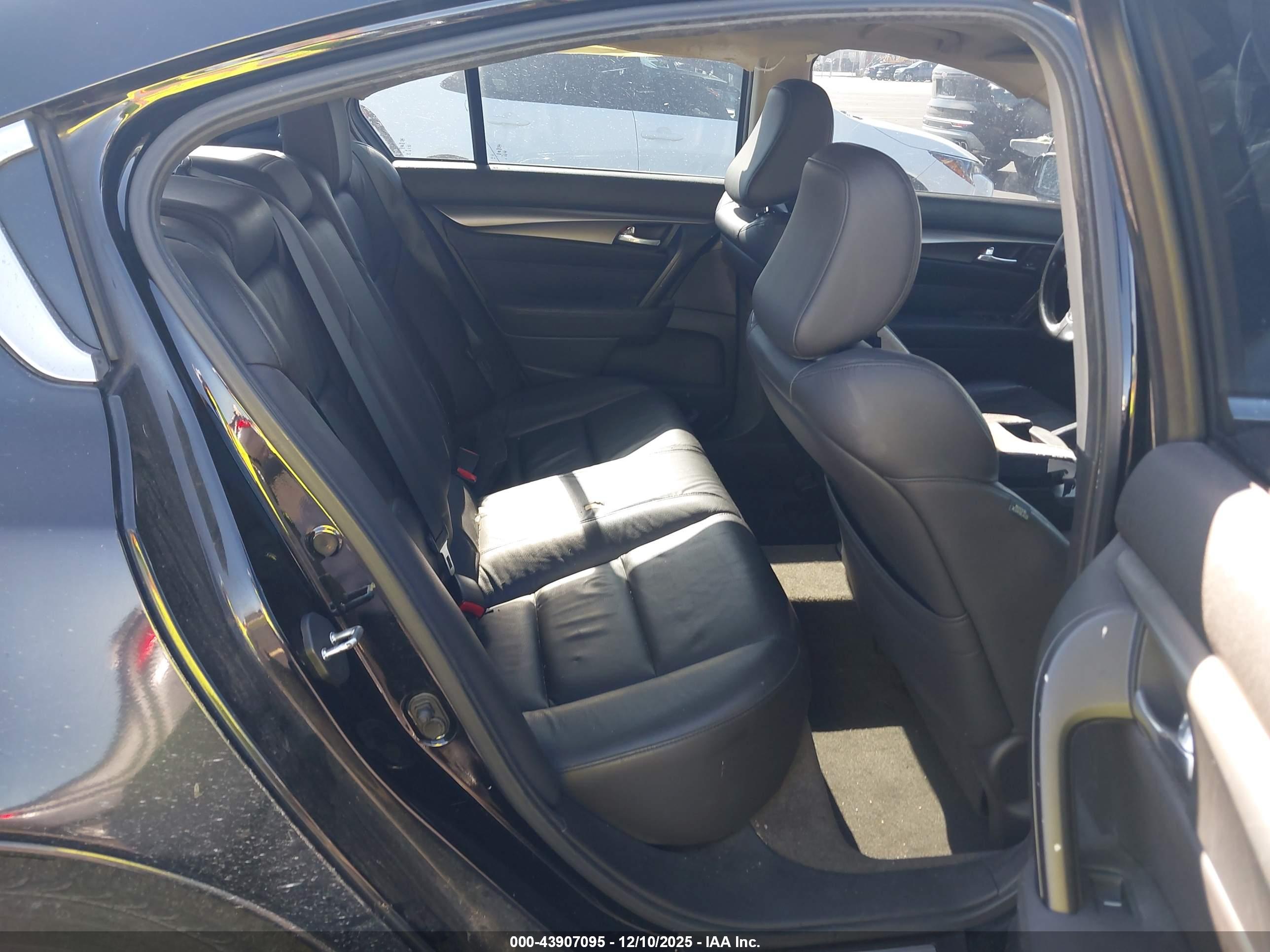ACURA TL image 8