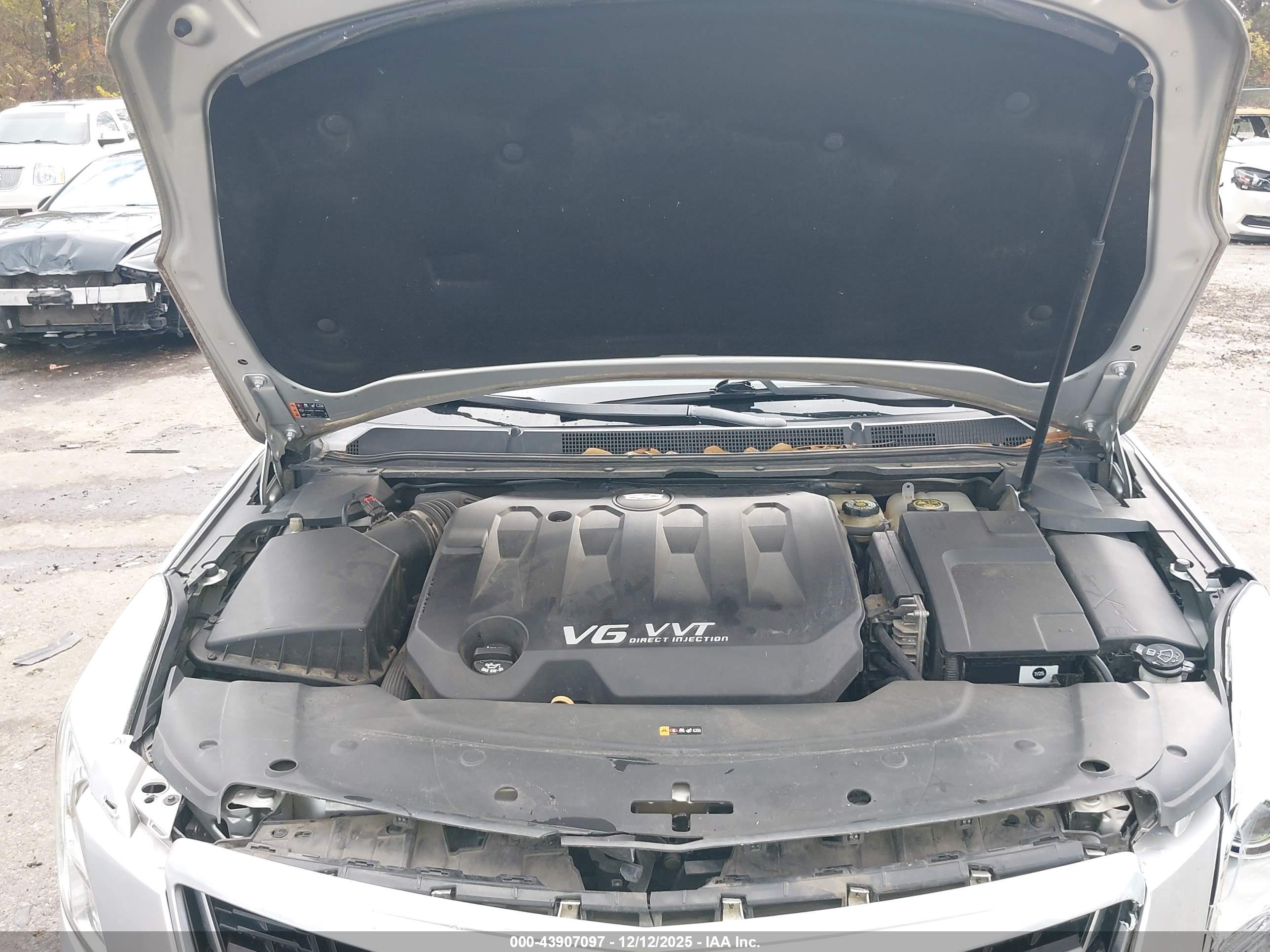 CADILLAC XTS image 10