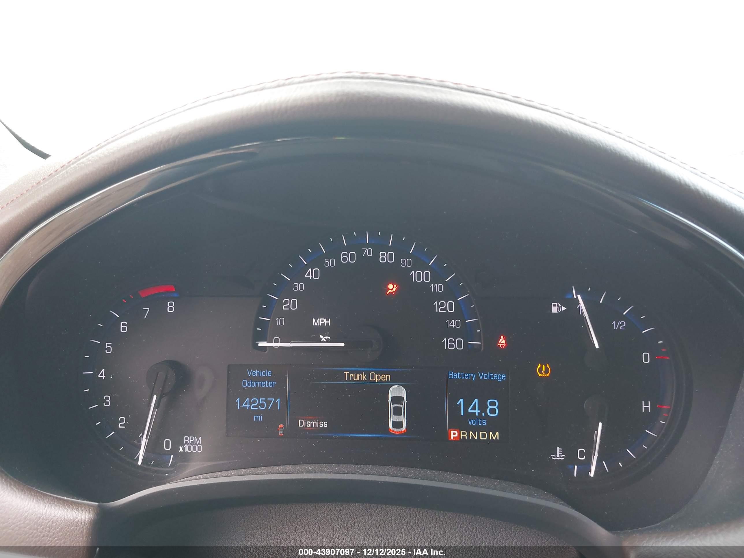 CADILLAC XTS image 7