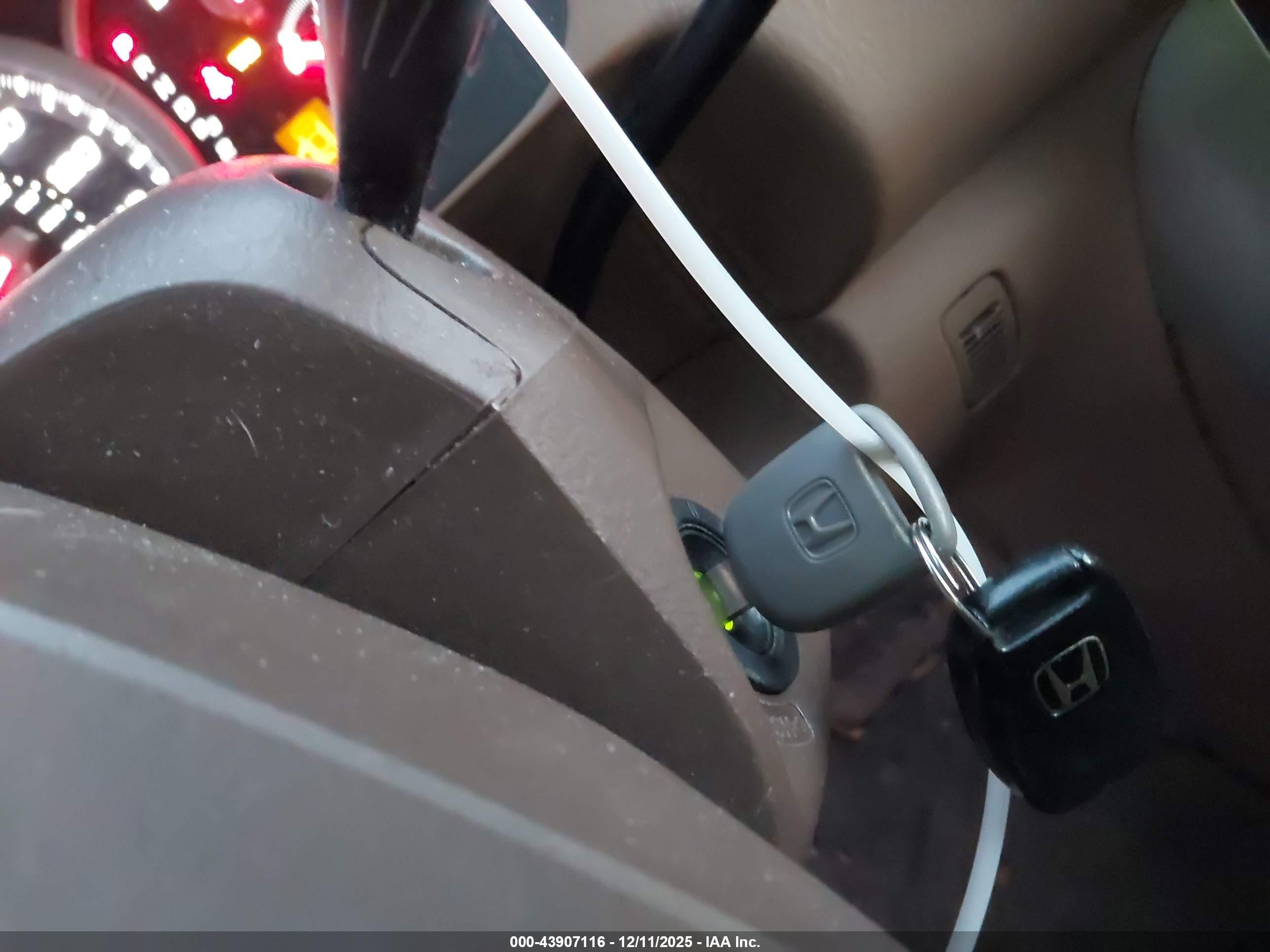 HONDA PILOT image 11