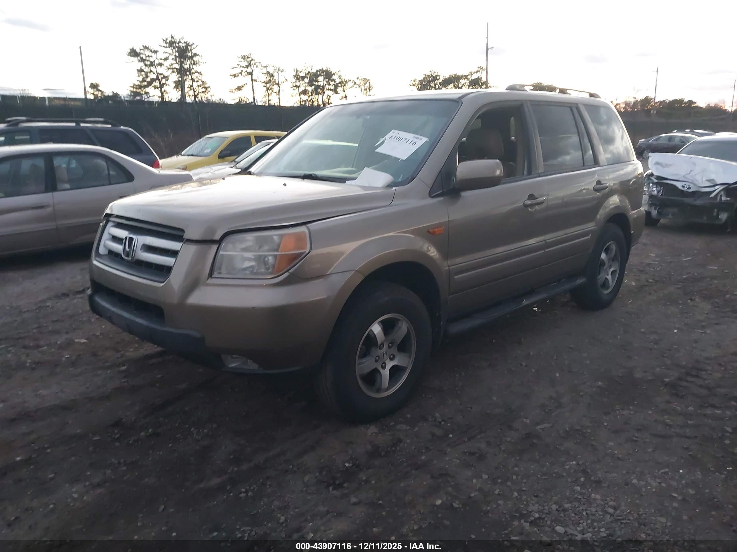 HONDA PILOT image 2