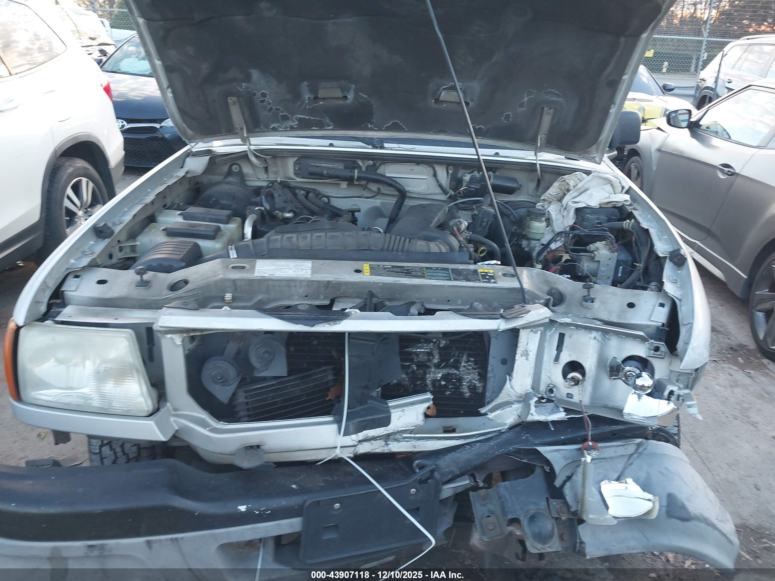FORD RANGER image 10