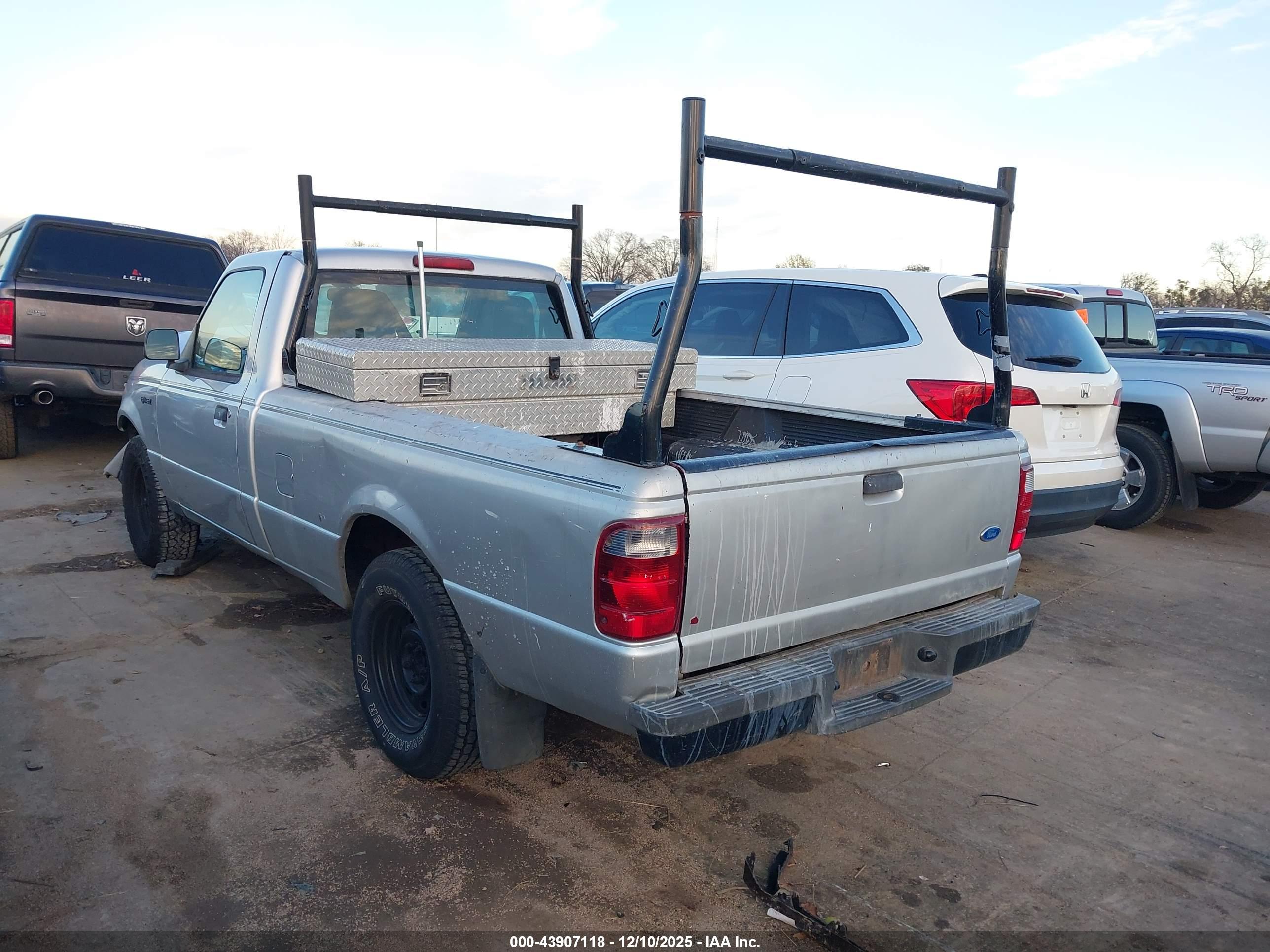 FORD RANGER image 3