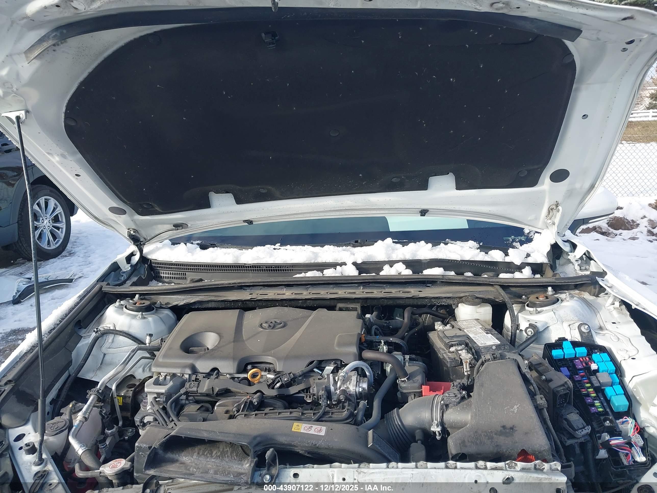 TOYOTA CAMRY image 10