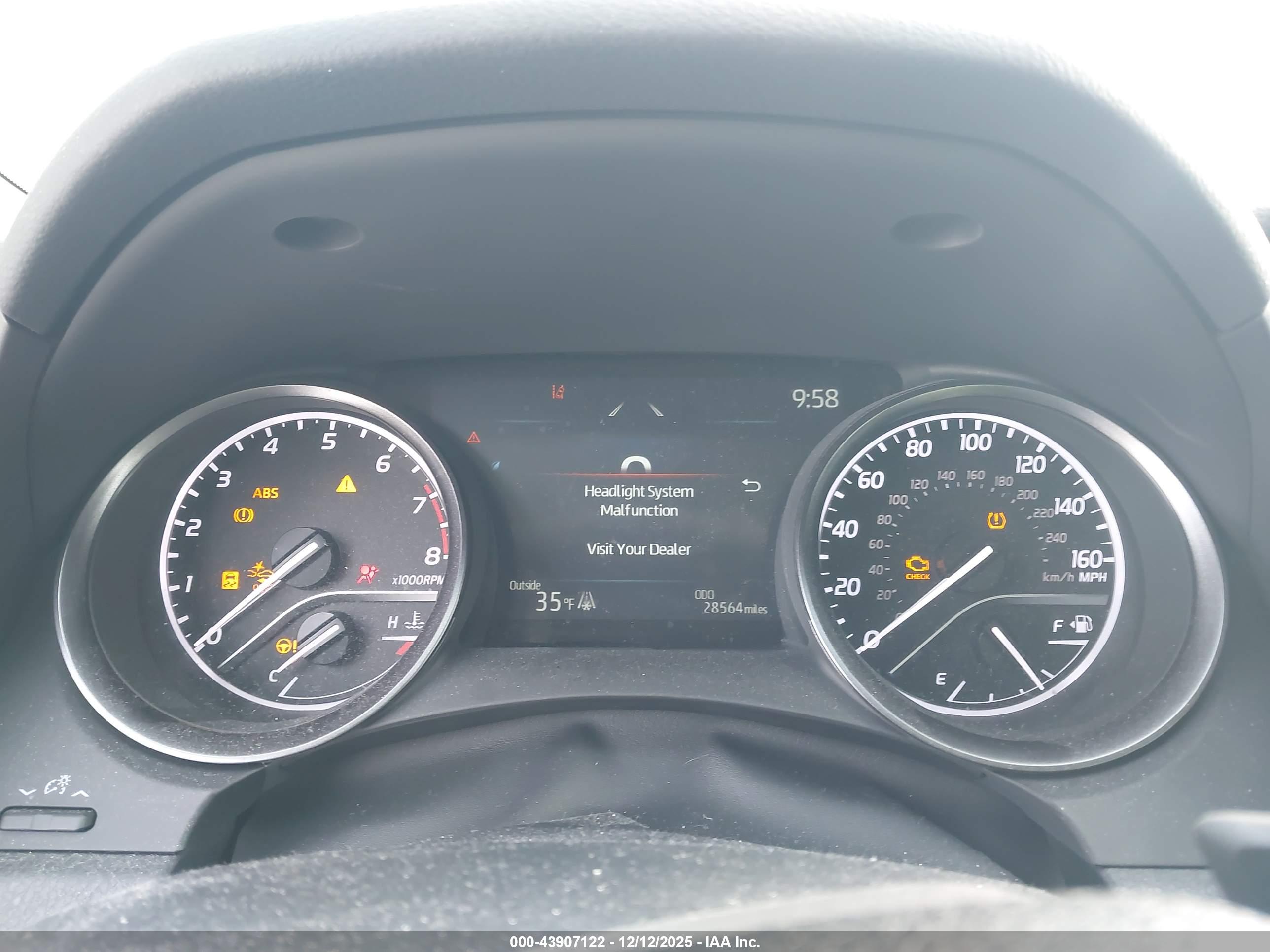 TOYOTA CAMRY image 7