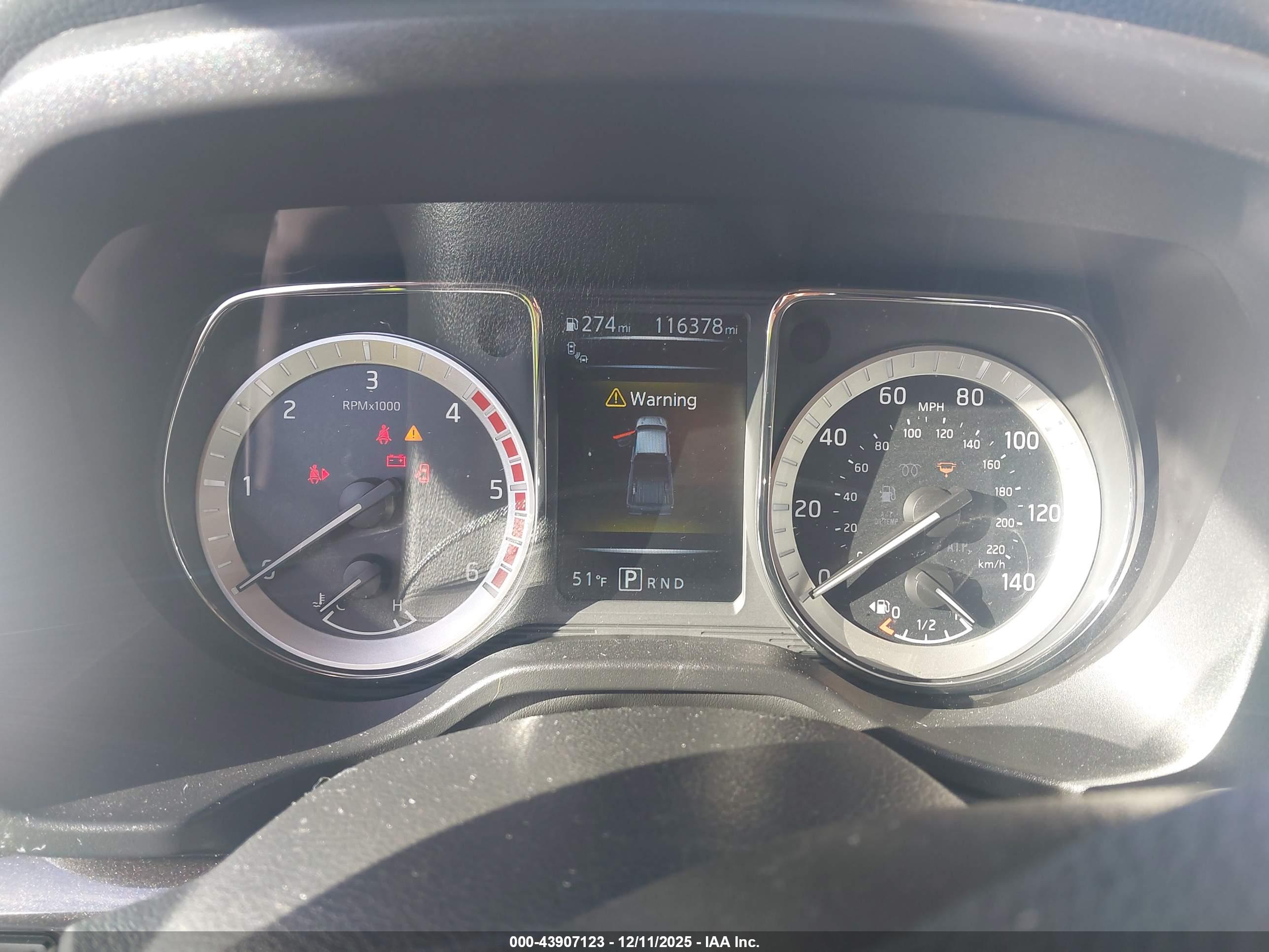 NISSAN TITAN image 7
